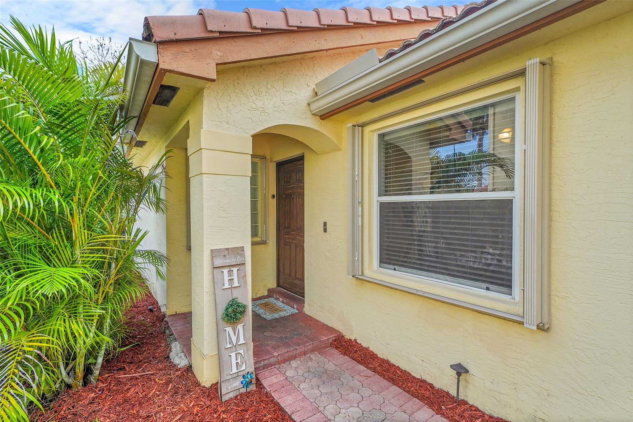11655 NW 54th st