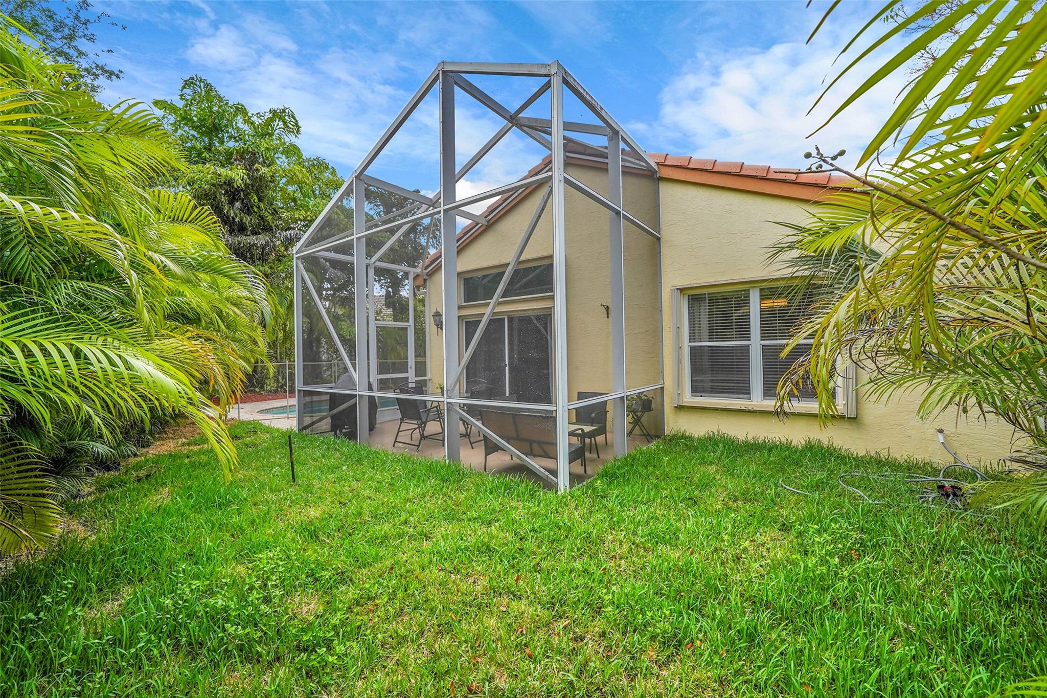 11655 NW 54th st