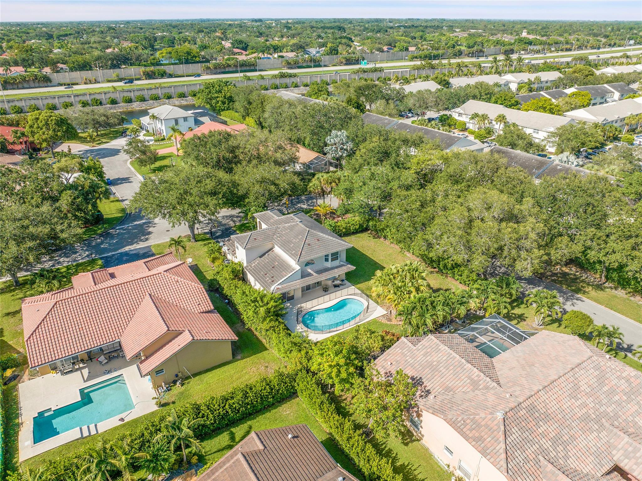 10004 NW 57th Pl