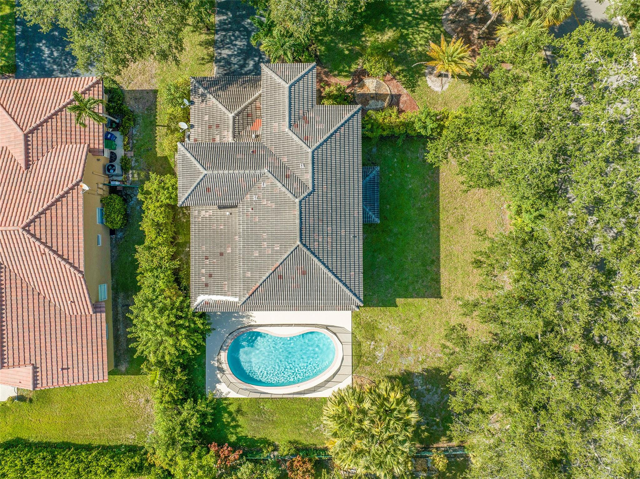 10004 NW 57th Pl