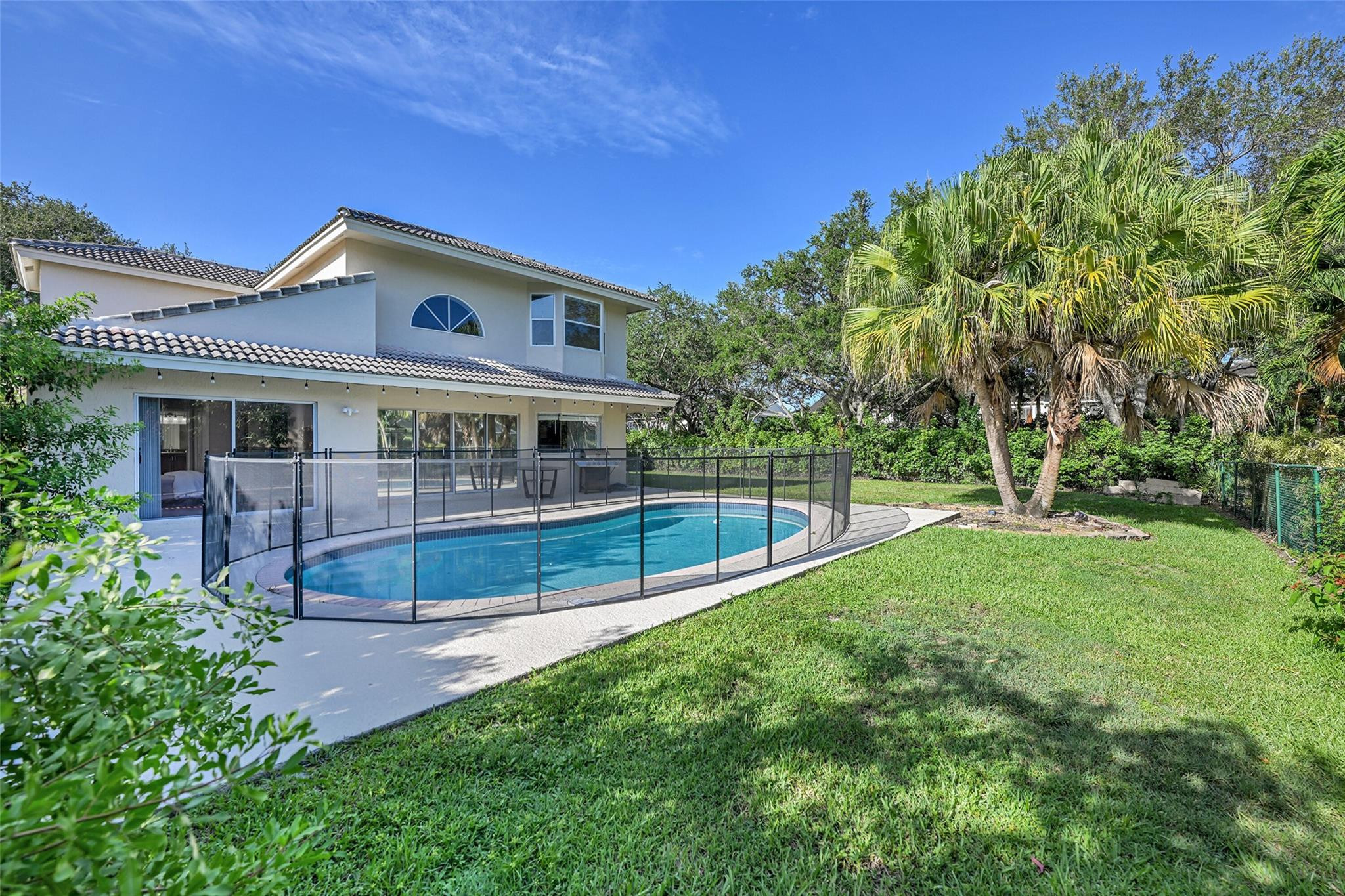 10004 NW 57th Pl