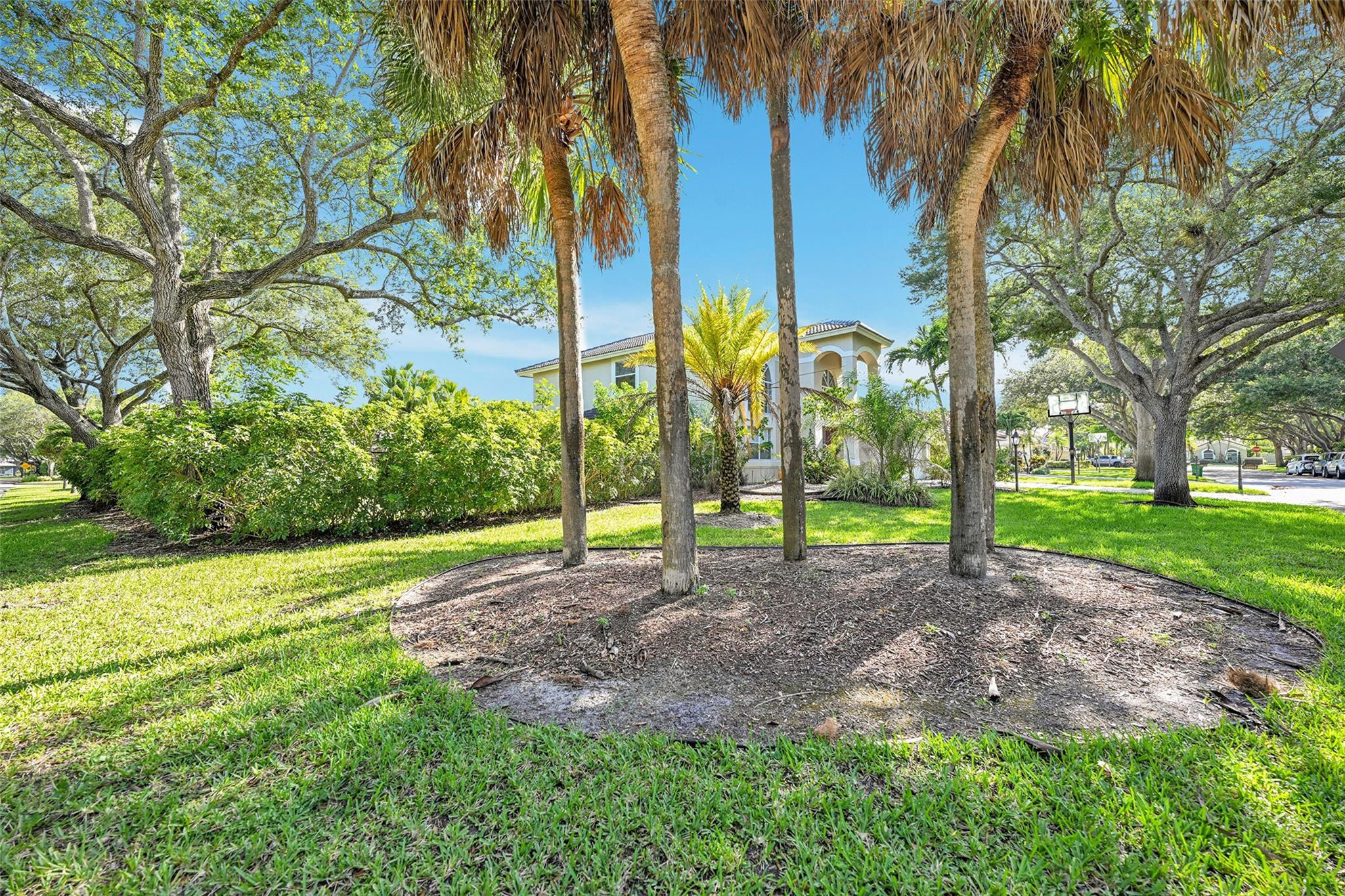 10004 NW 57th Pl