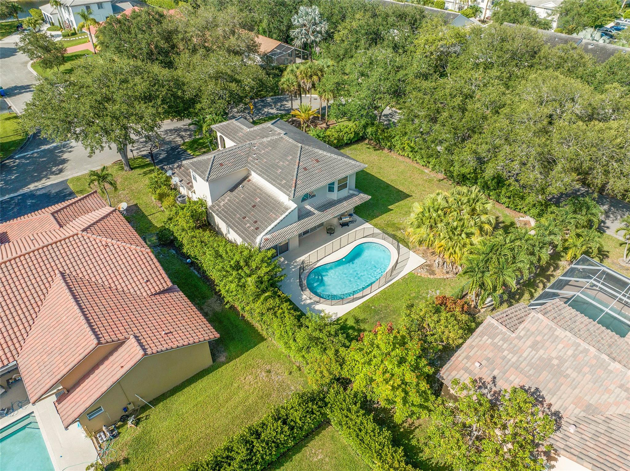 10004 NW 57th Pl