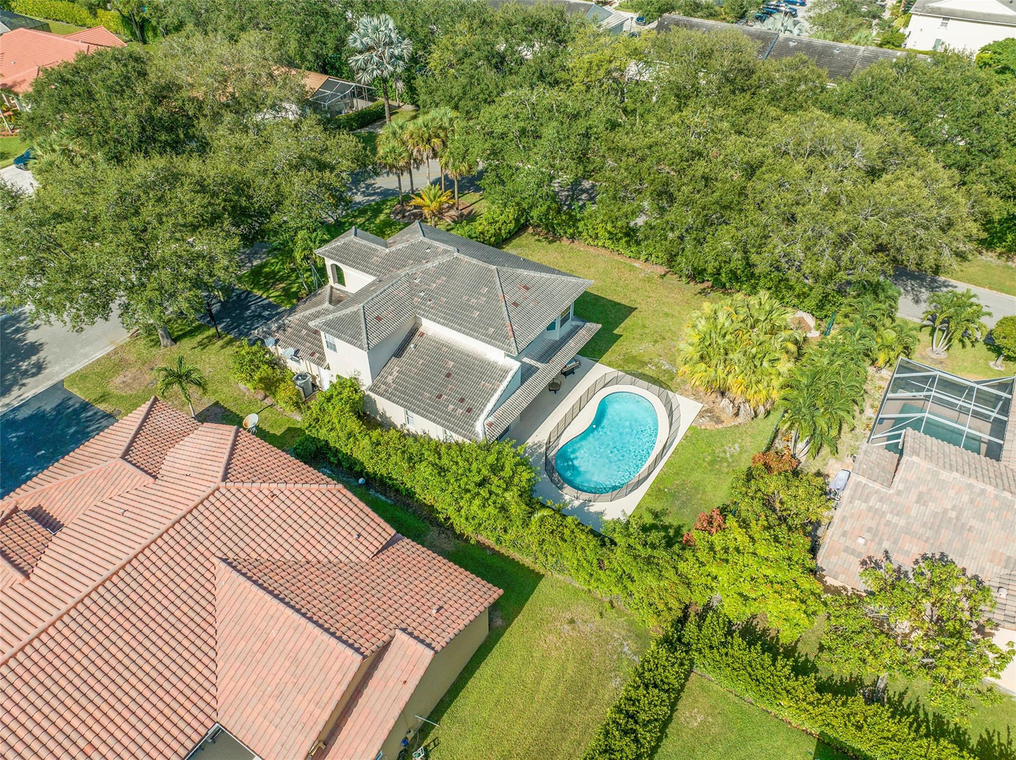 10004 NW 57th Pl