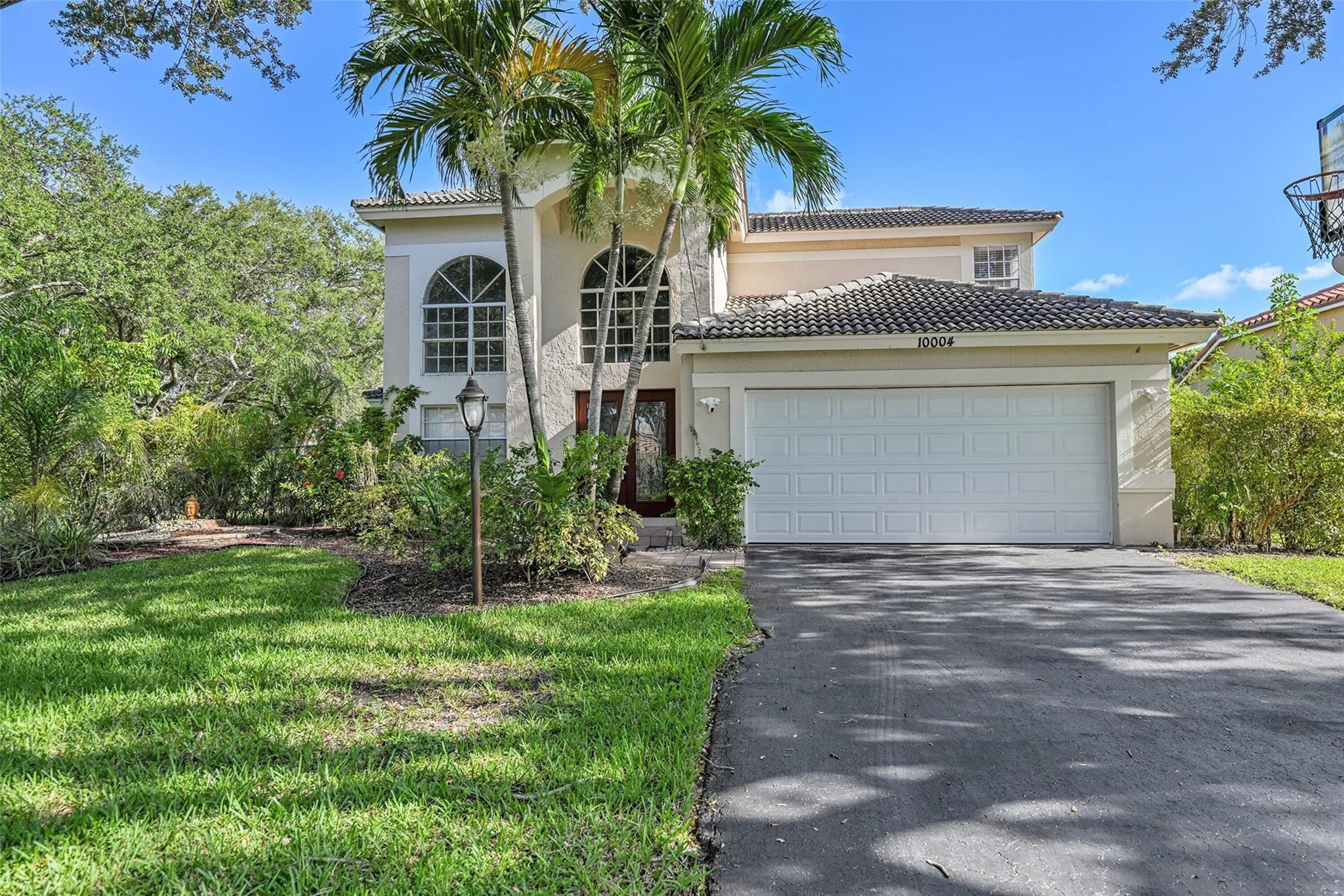 10004 NW 57th Pl