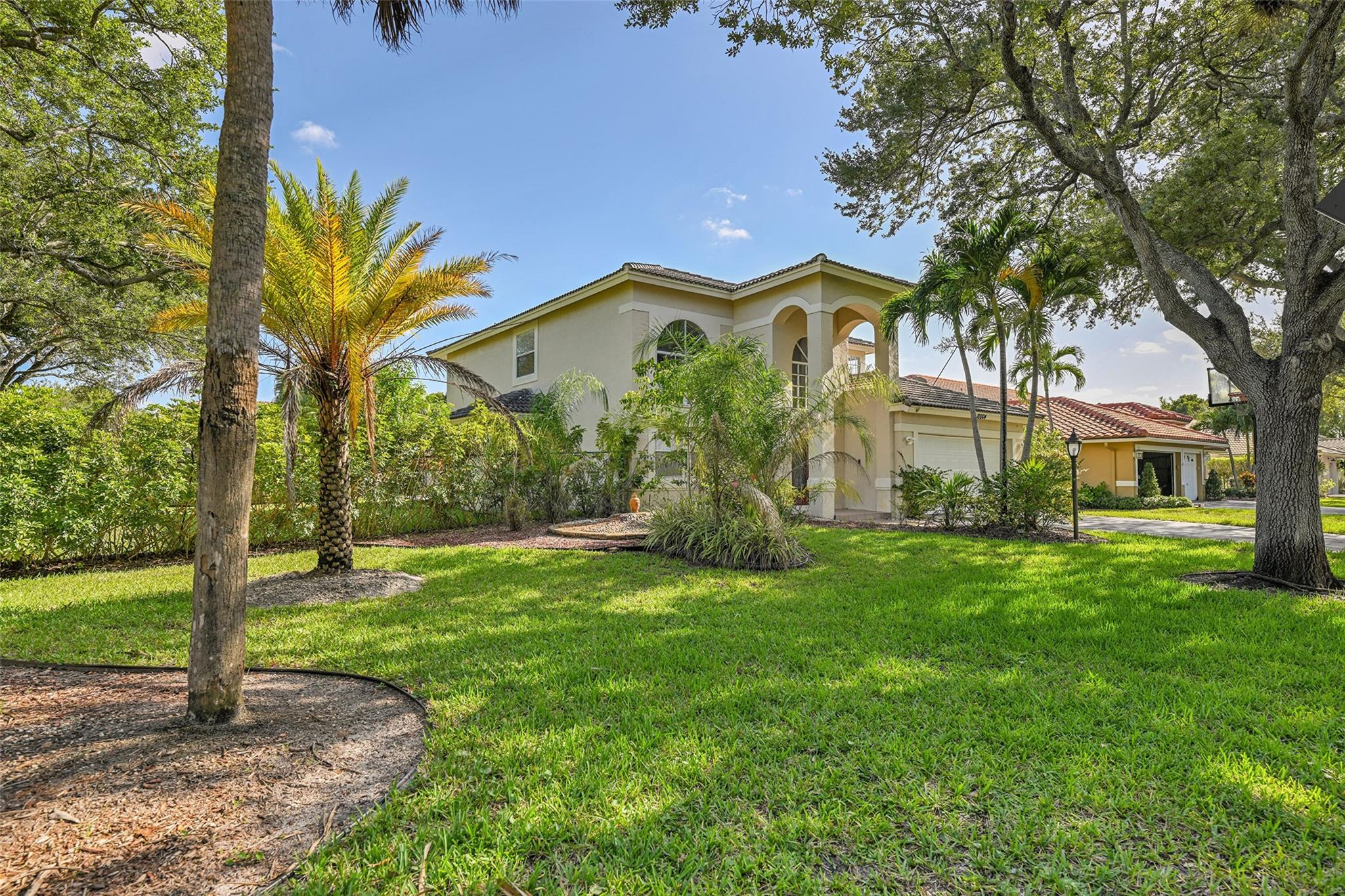 10004 NW 57th Pl