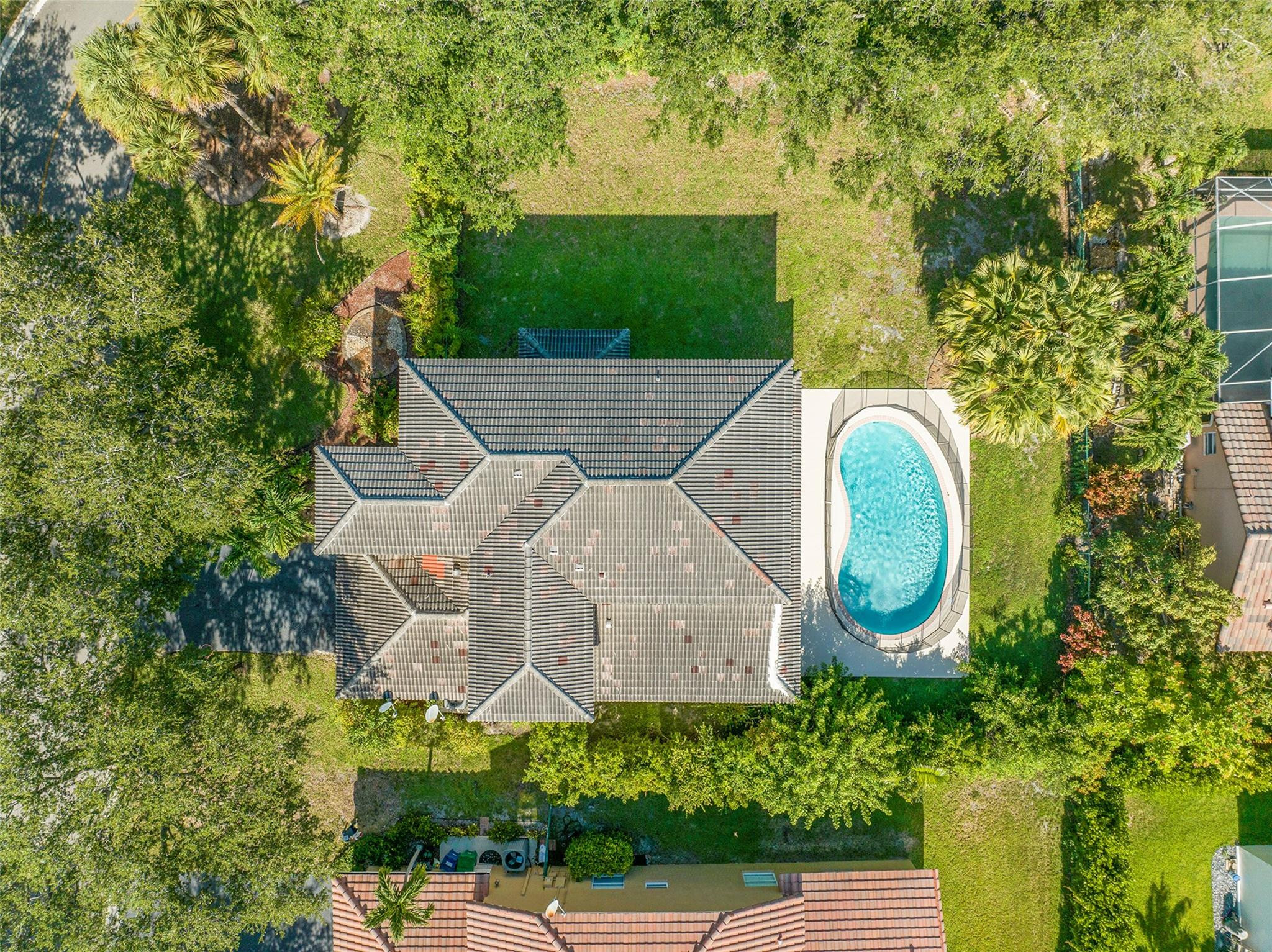 10004 NW 57th Pl