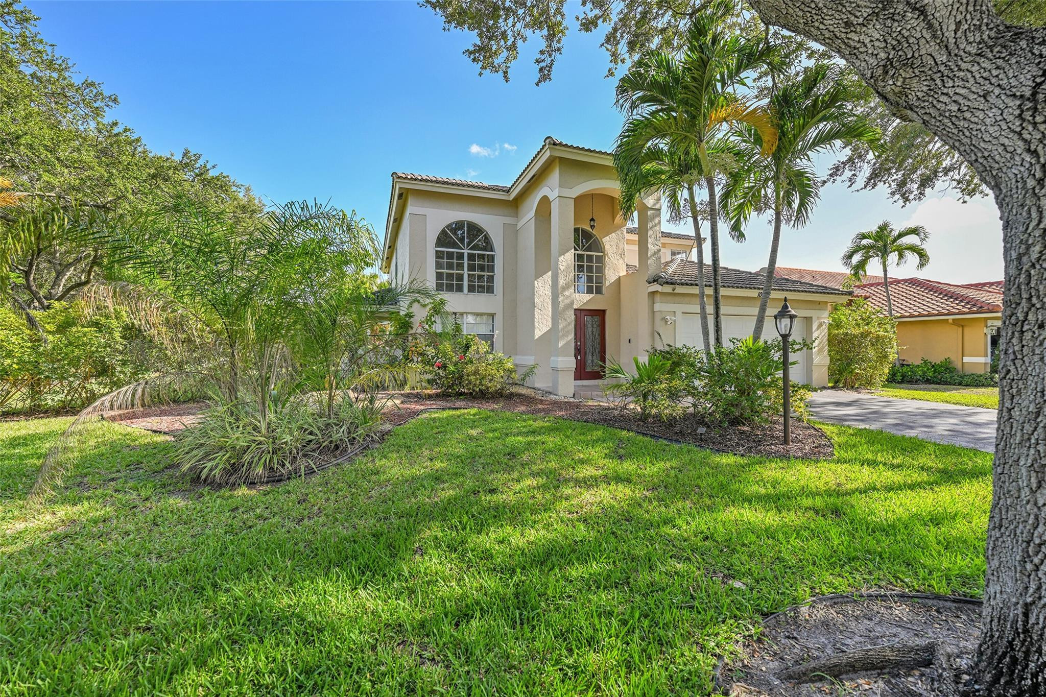 10004 NW 57th Pl