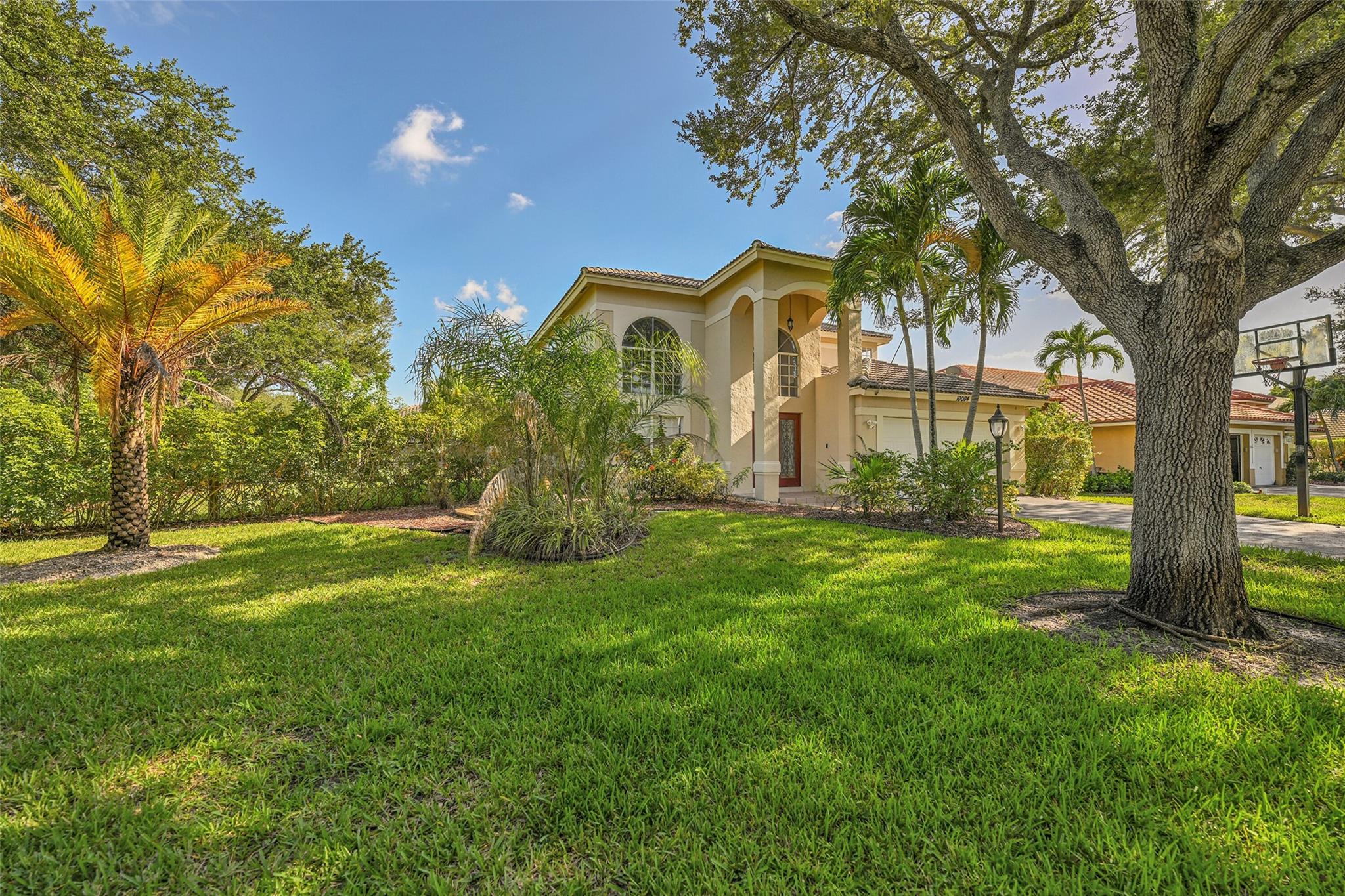 10004 NW 57th Pl