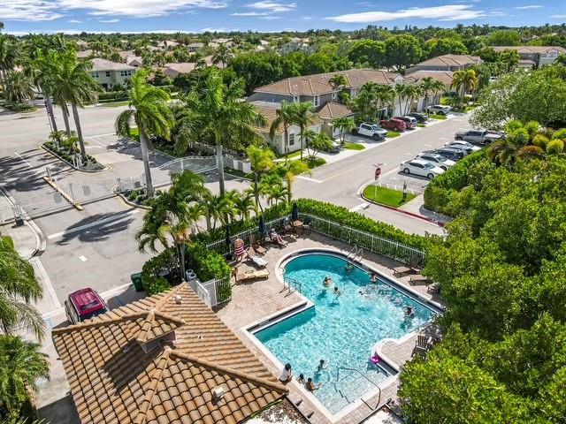 5611 NW 118th Dr 5611