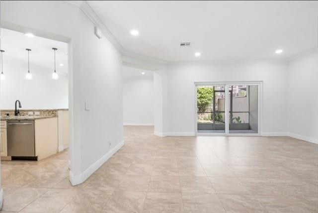 5611 NW 118th Dr 5611