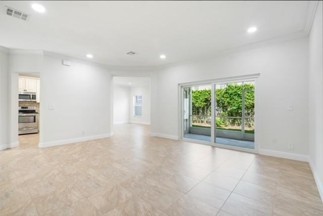 5611 NW 118th Dr 5611