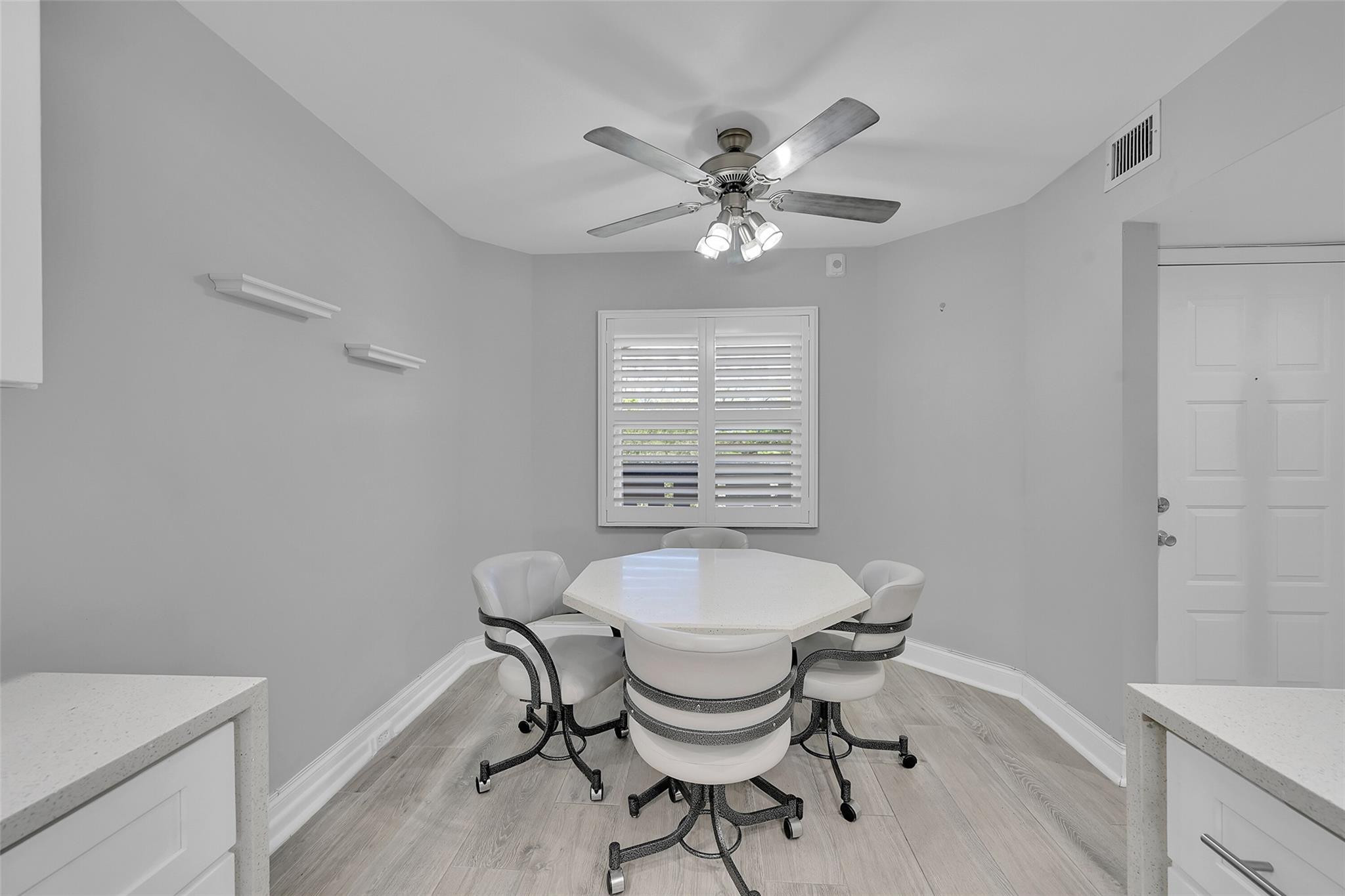 1701 Andros Isle G4