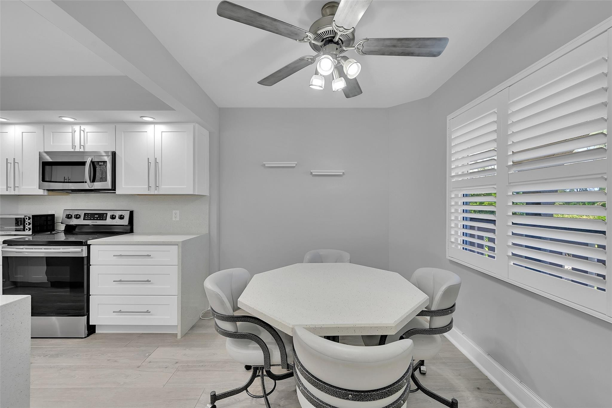 1701 Andros Isle G4