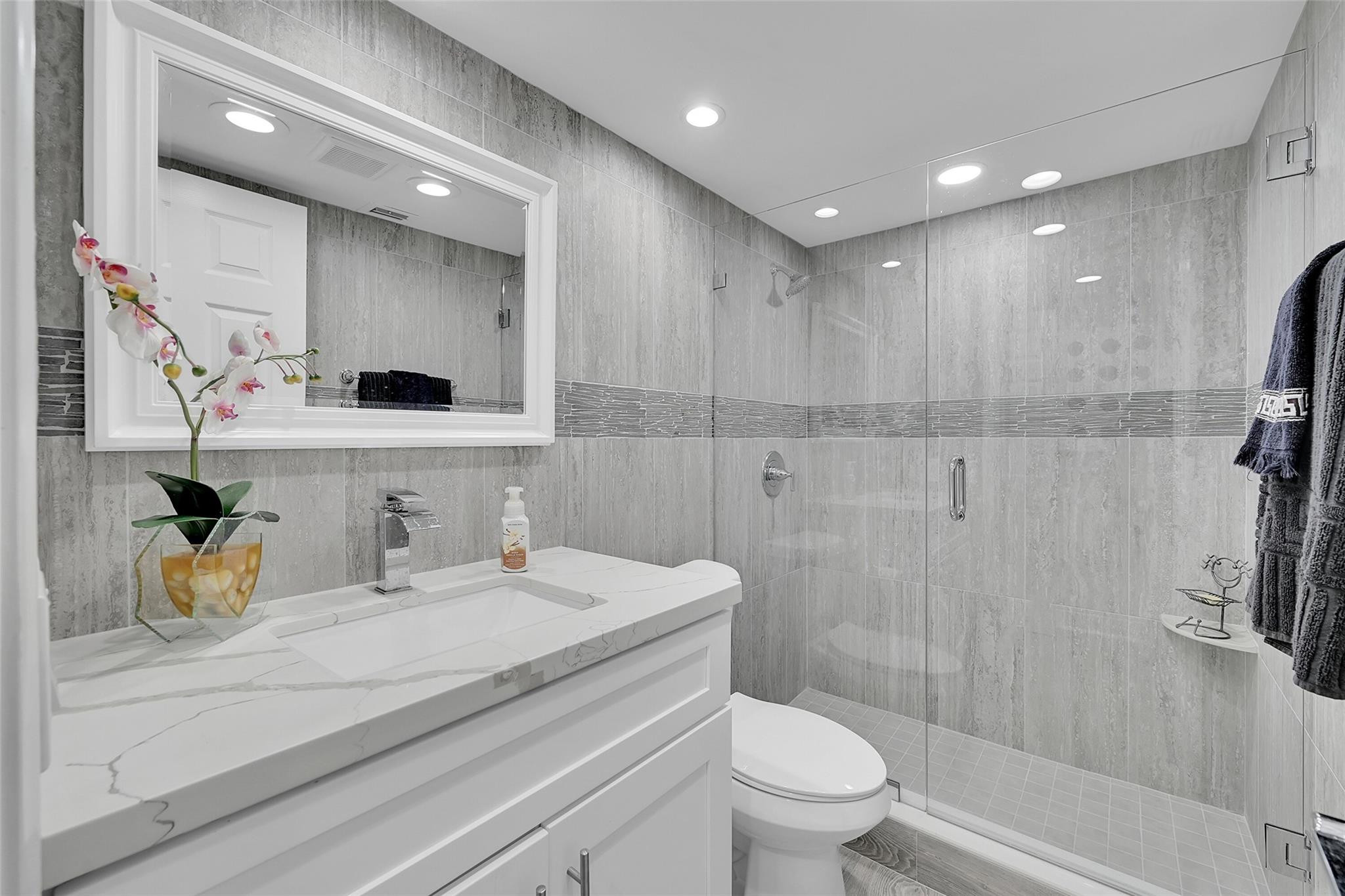 1701 Andros Isle G4
