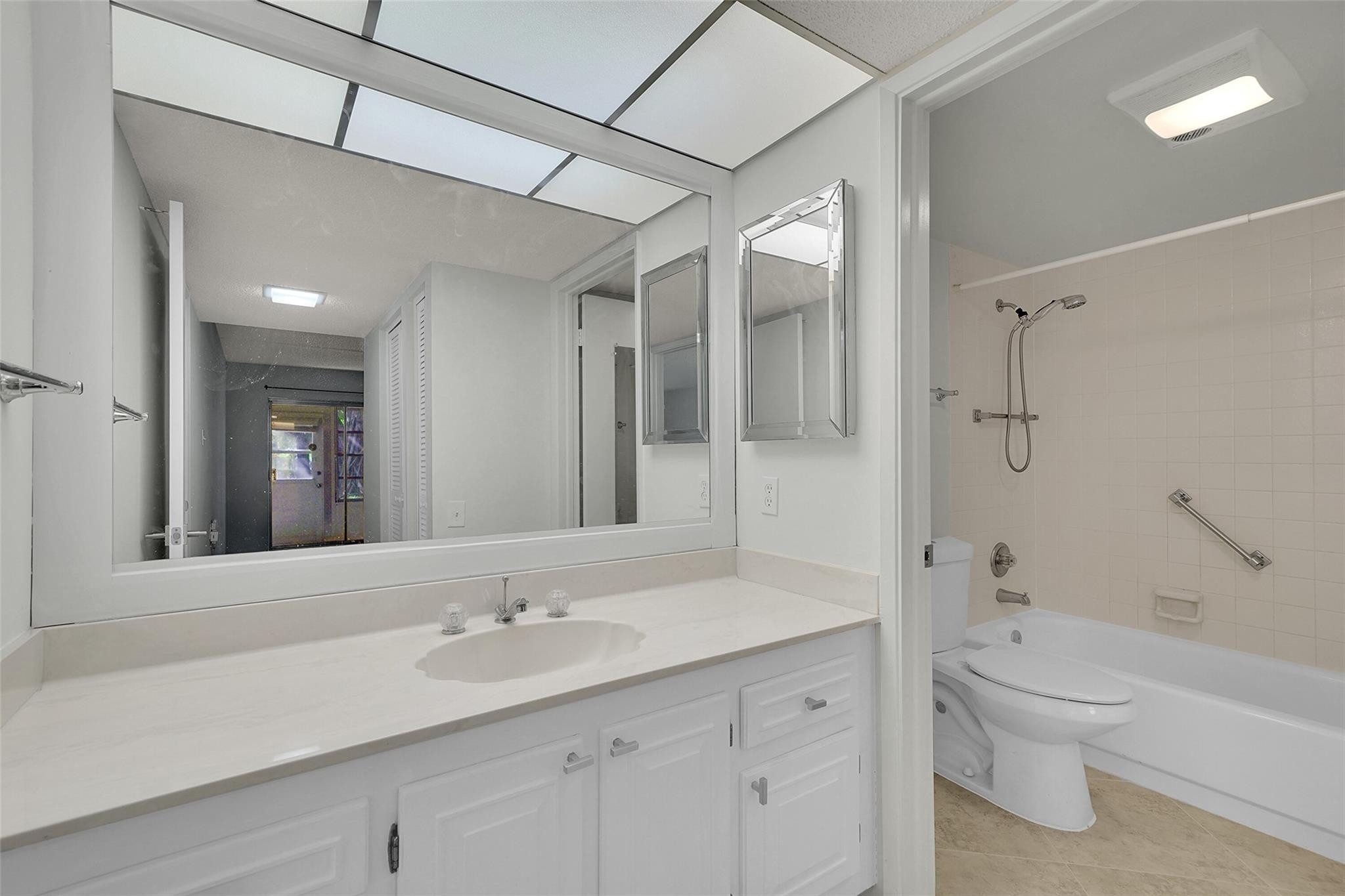2612 Nassau Bnd D1