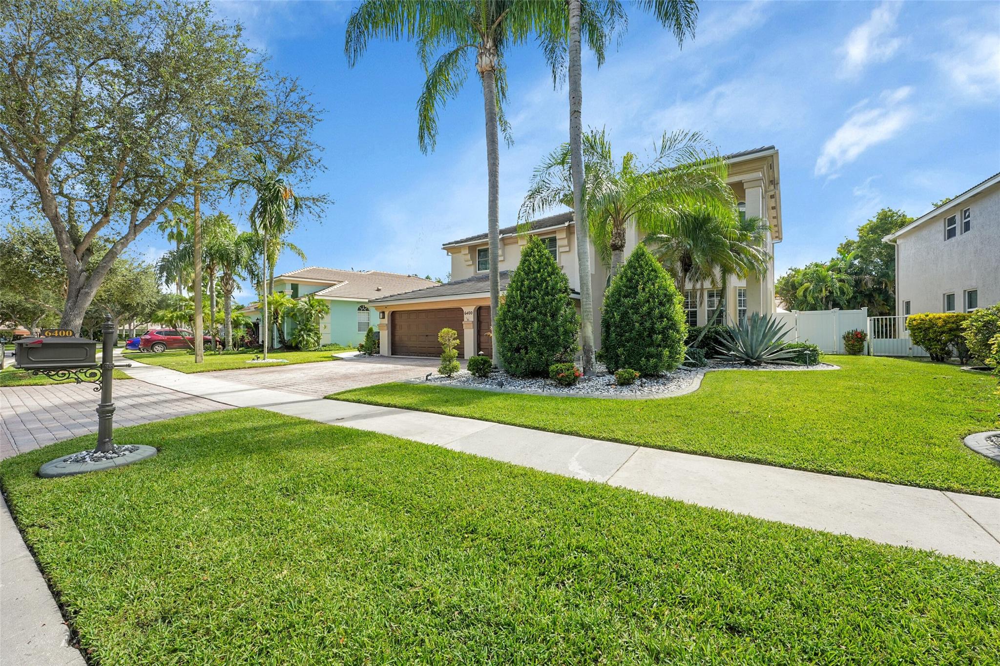 6400 Stonehurst Circle