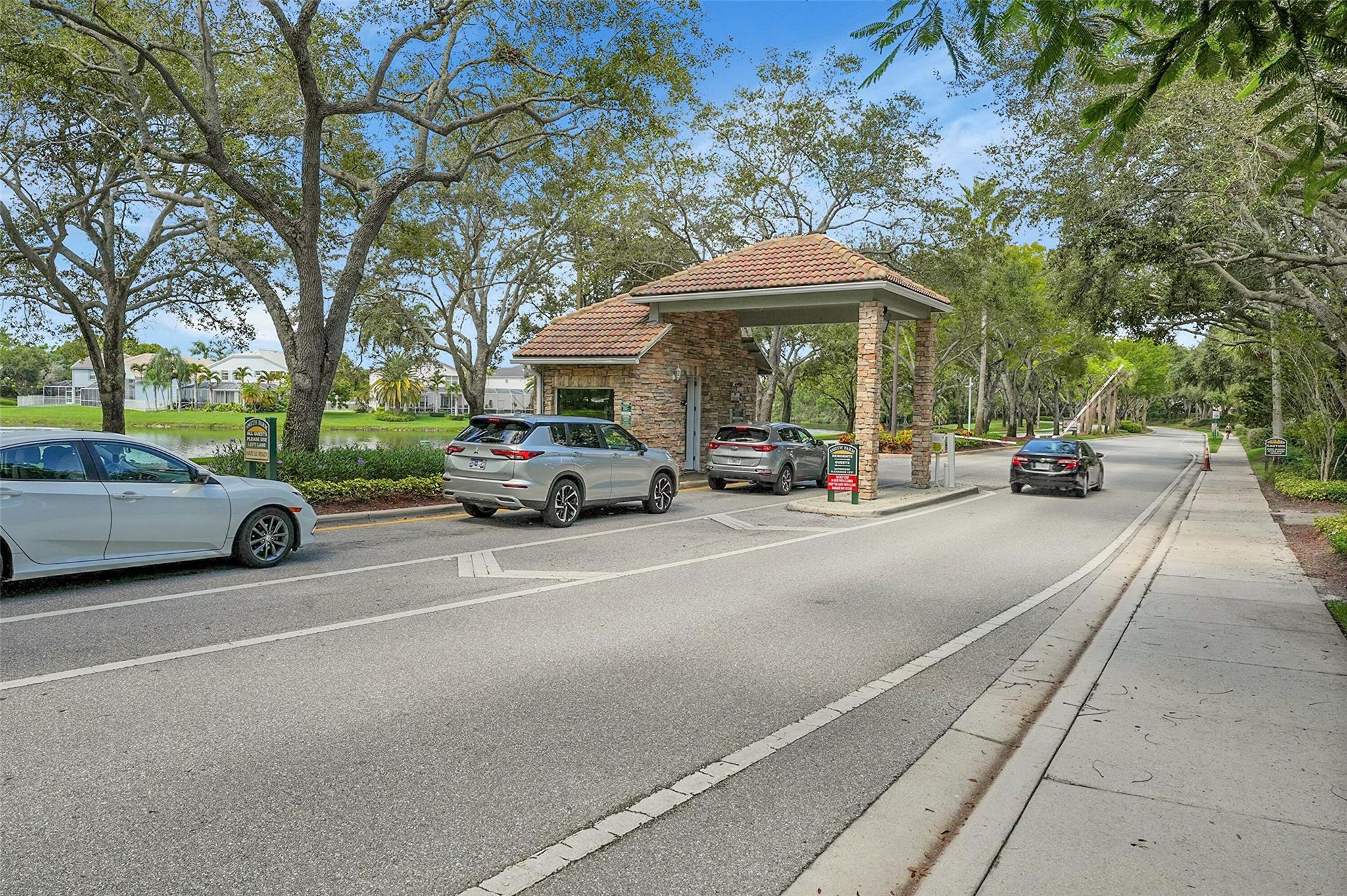 6400 Stonehurst Circle