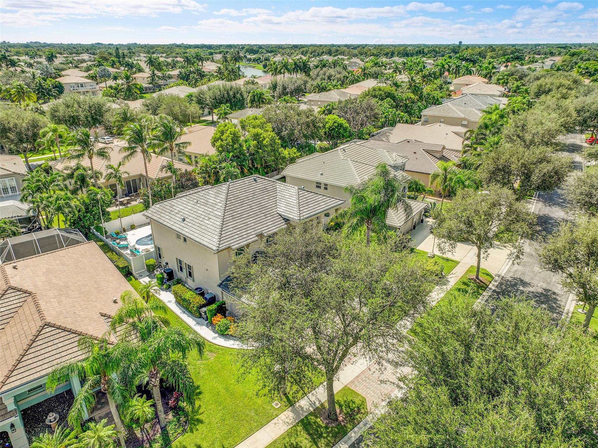 6400 Stonehurst Circle