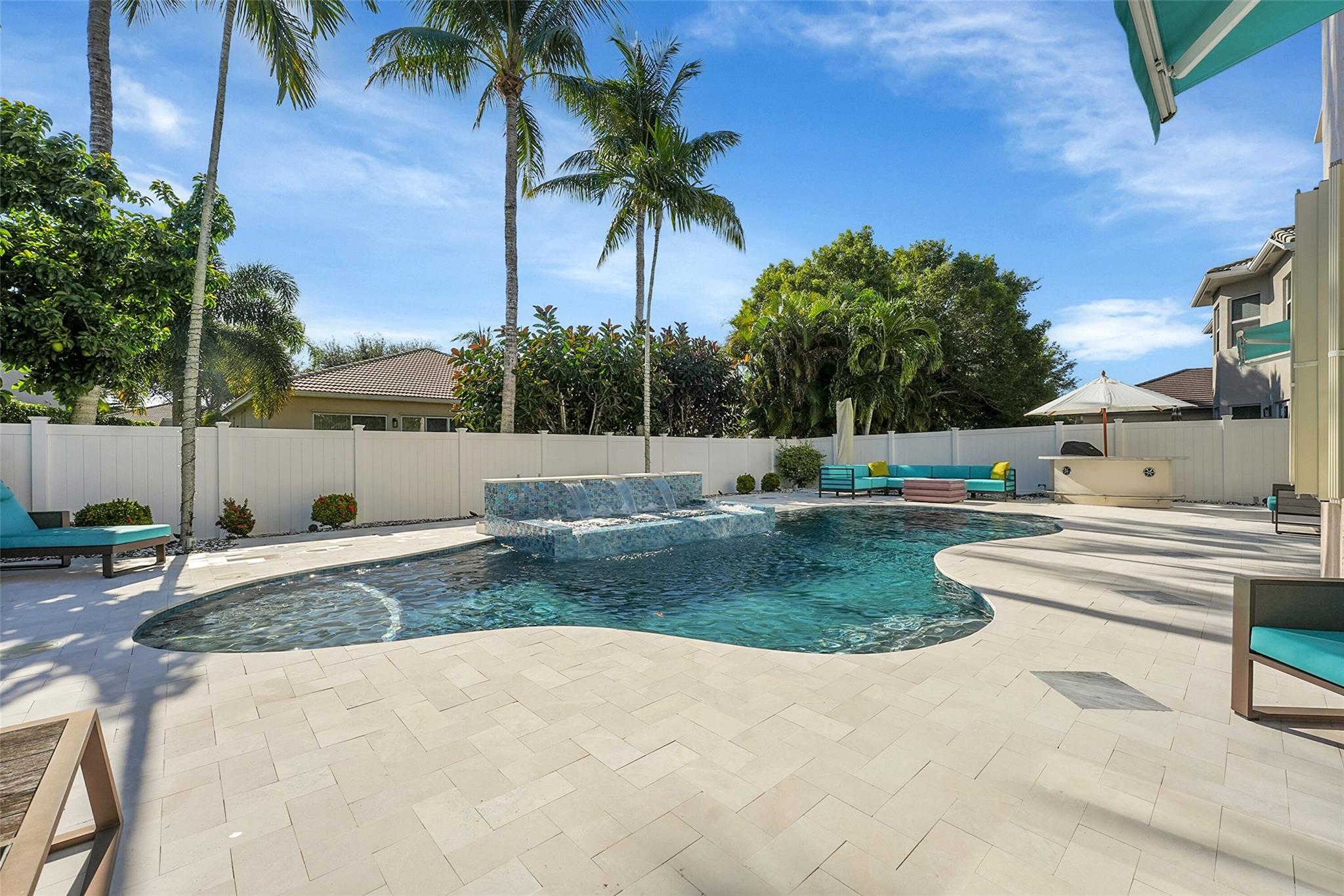 6400 Stonehurst Circle
