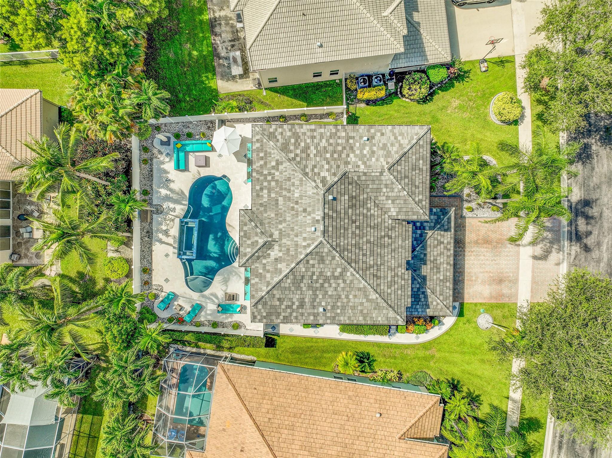 6400 Stonehurst Circle