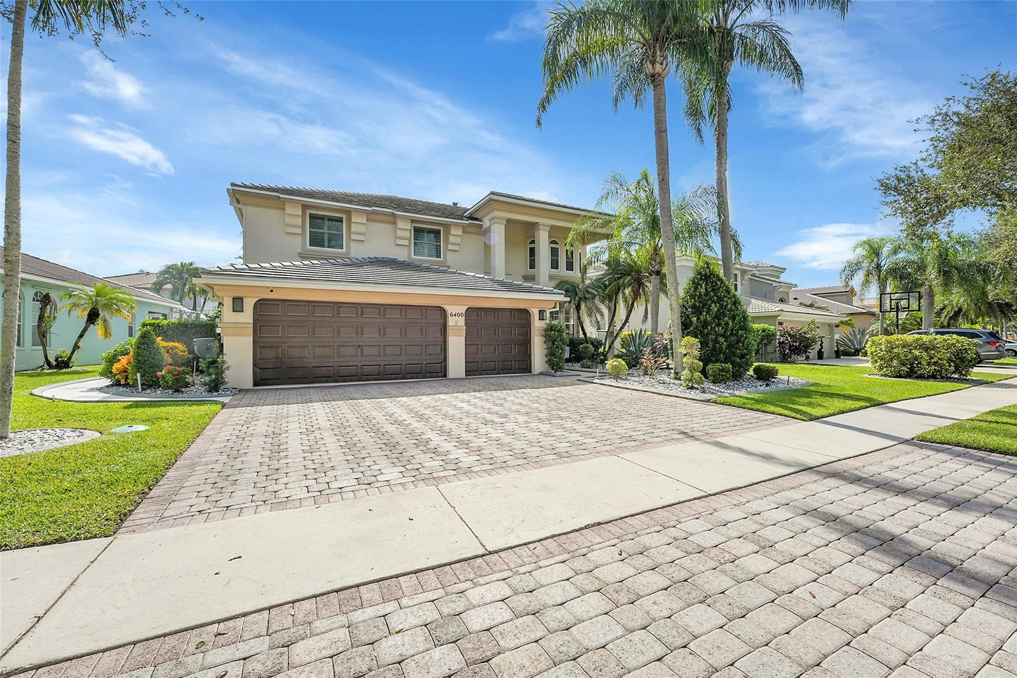 6400 Stonehurst Circle
