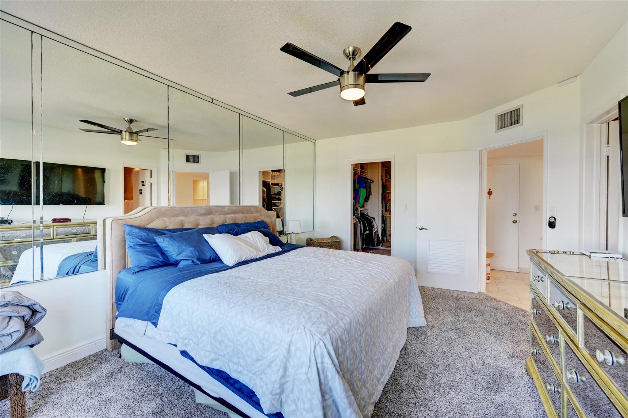 888 Intracoastal Dr 4F