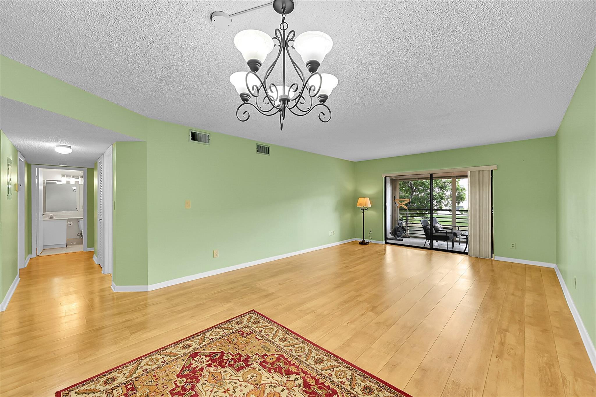 4940 E SABAL PALM 202