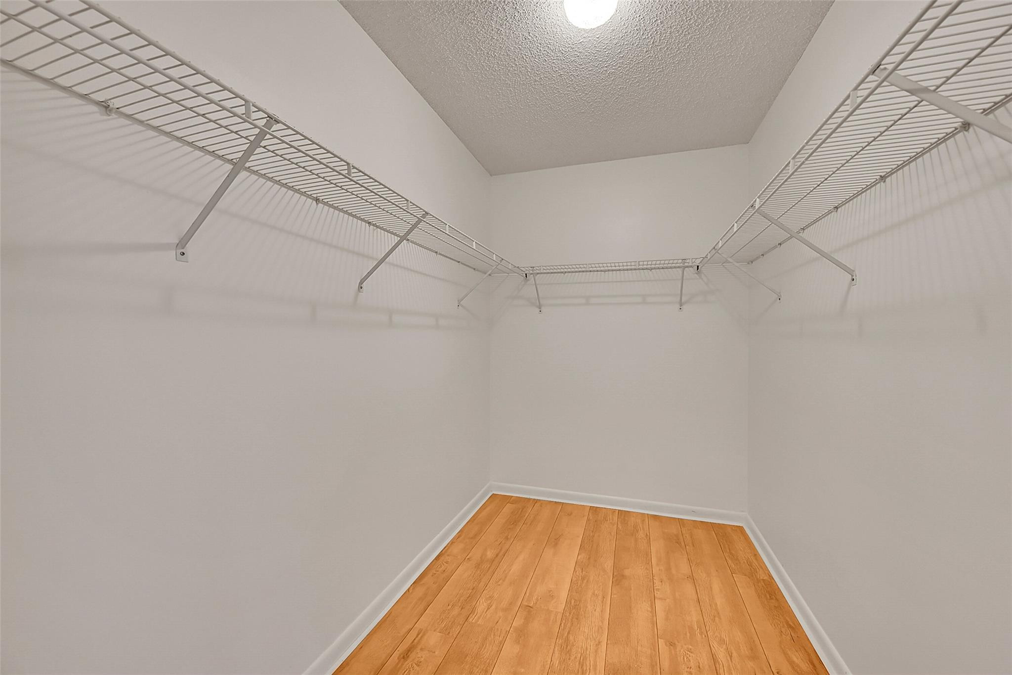 4940 E SABAL PALM 202