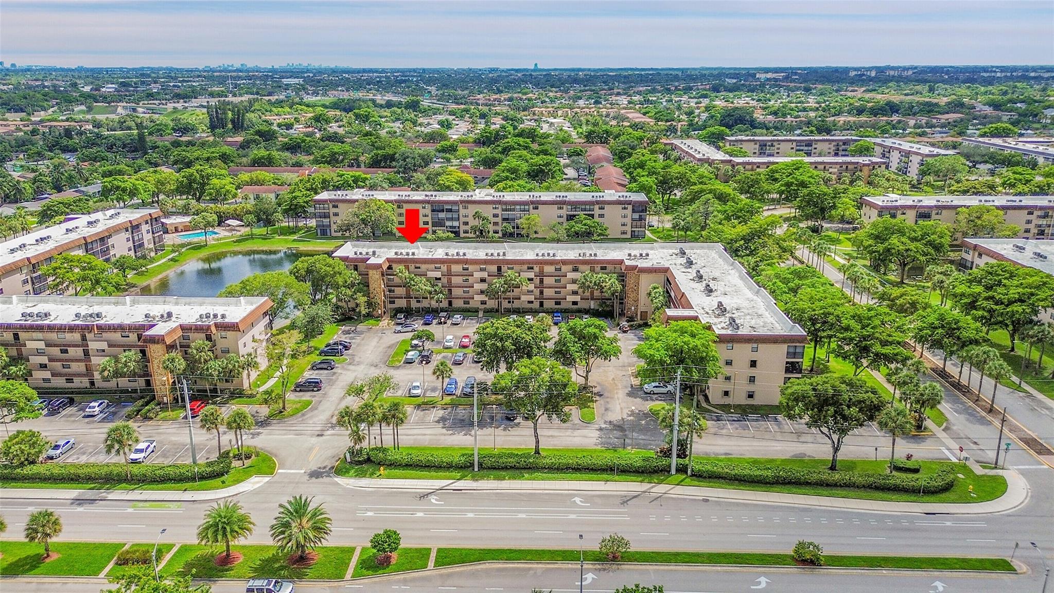 4940 E SABAL PALM 202