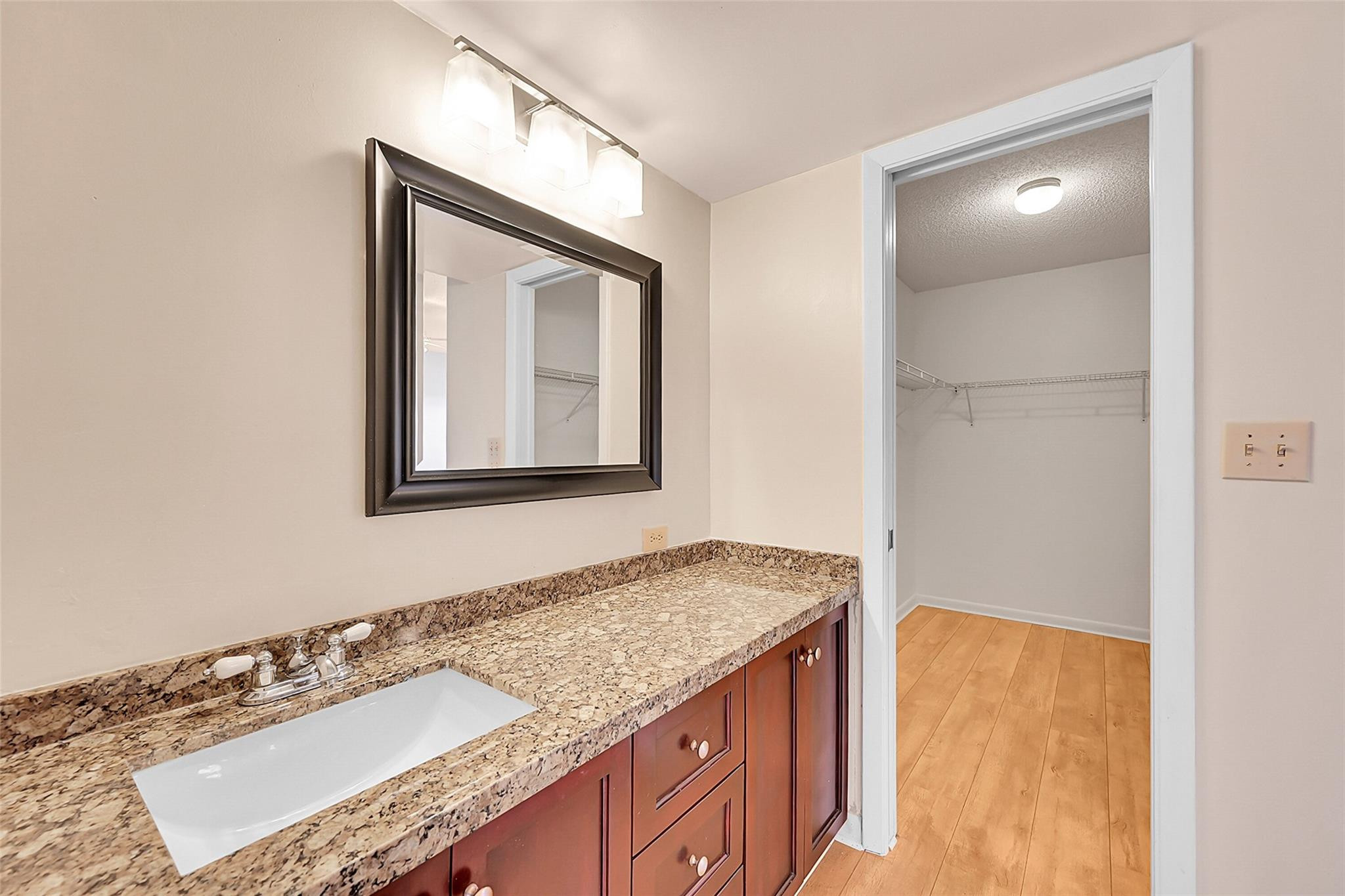 4940 E SABAL PALM 202