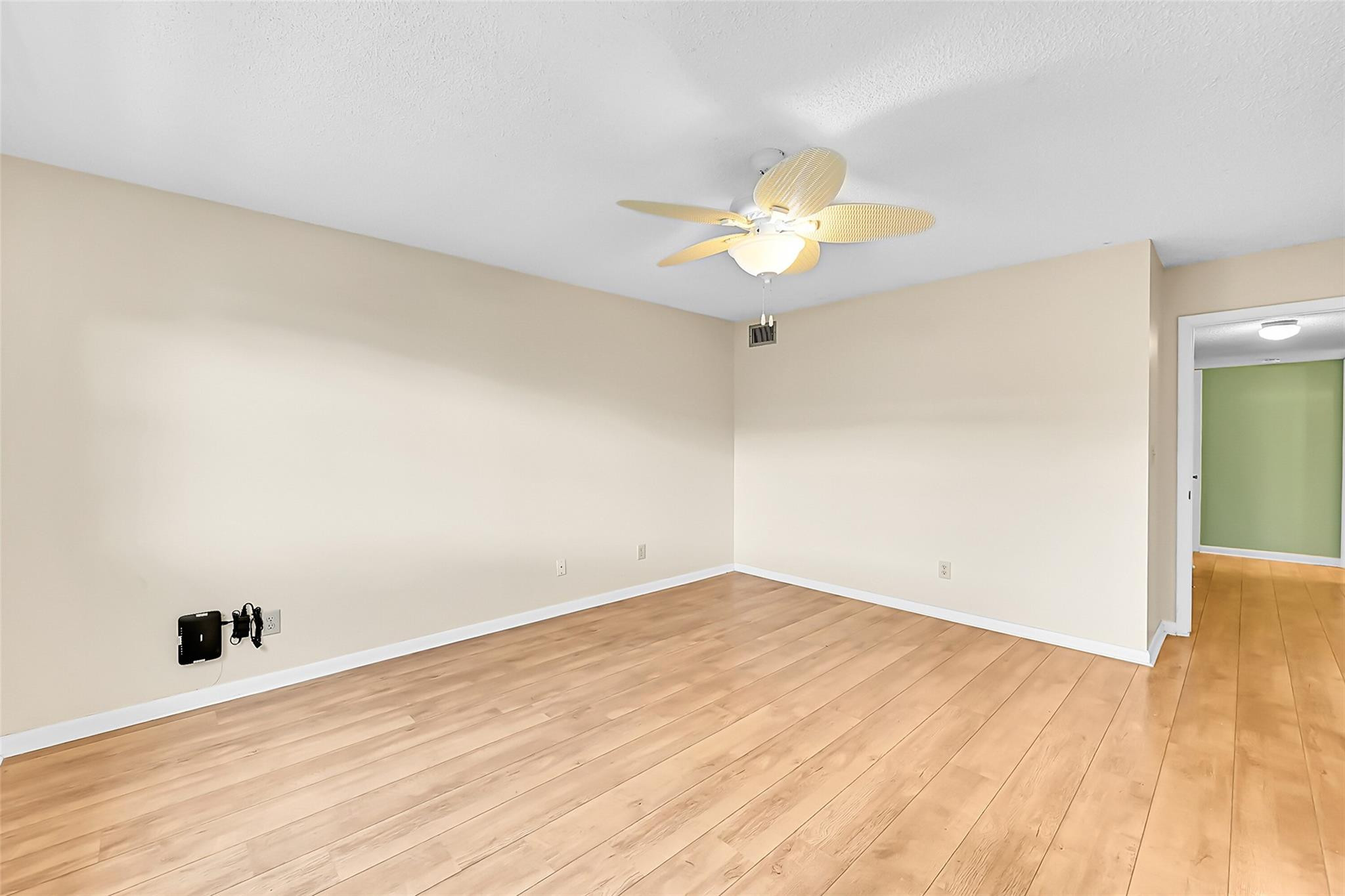 4940 E SABAL PALM 202