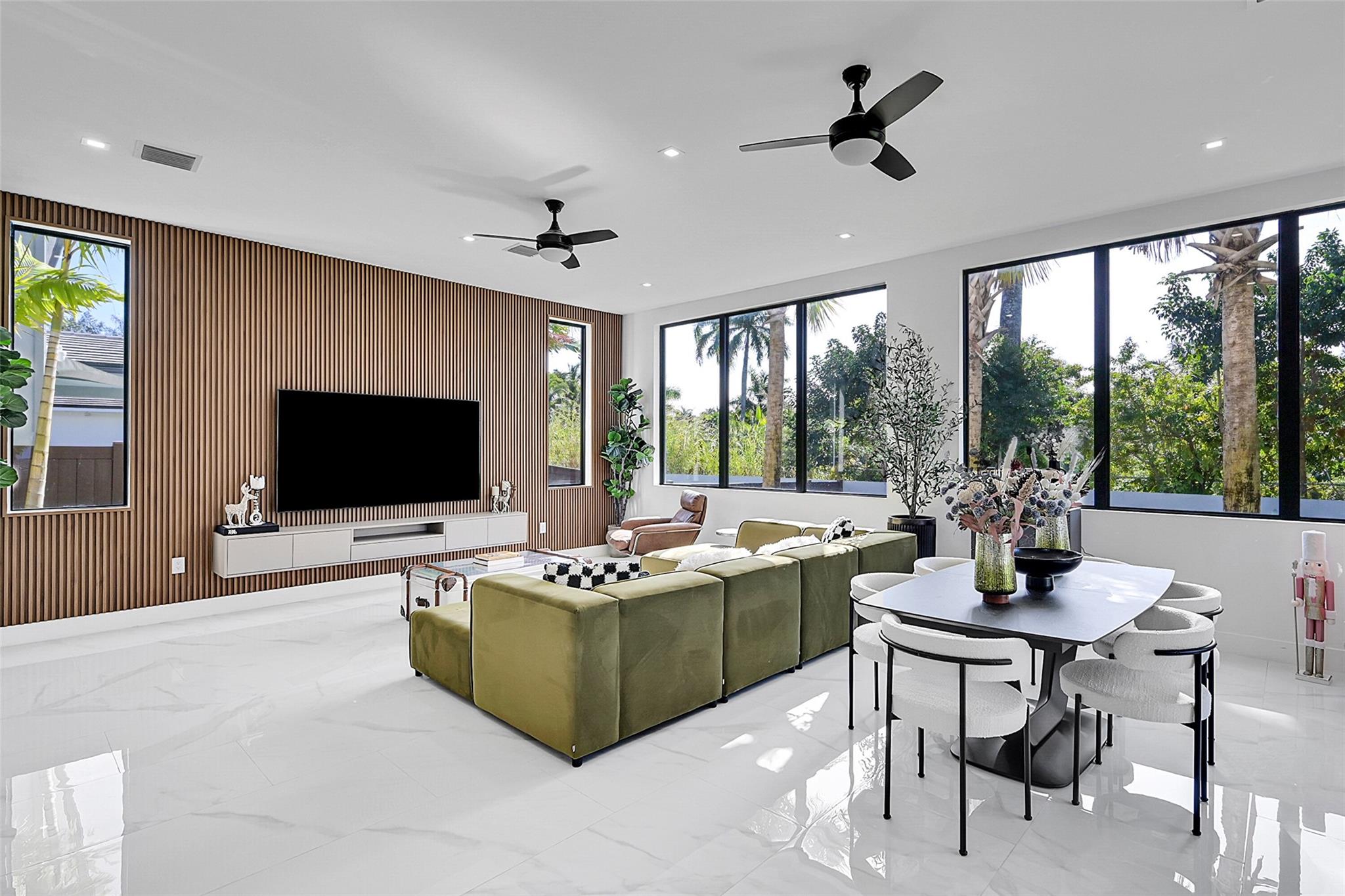 12300 Rhino Oaks drive