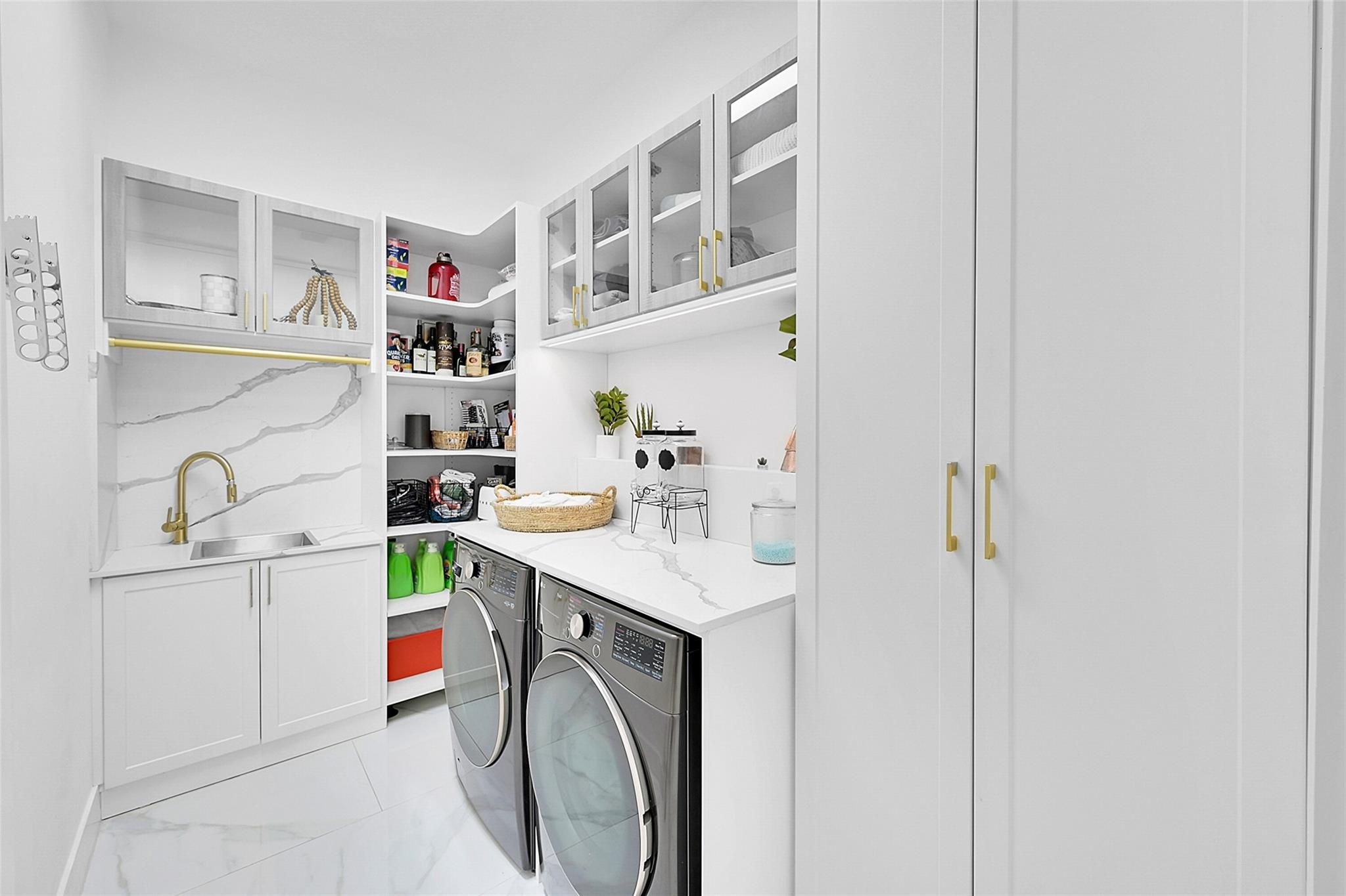 12300 Rhino Oaks drive