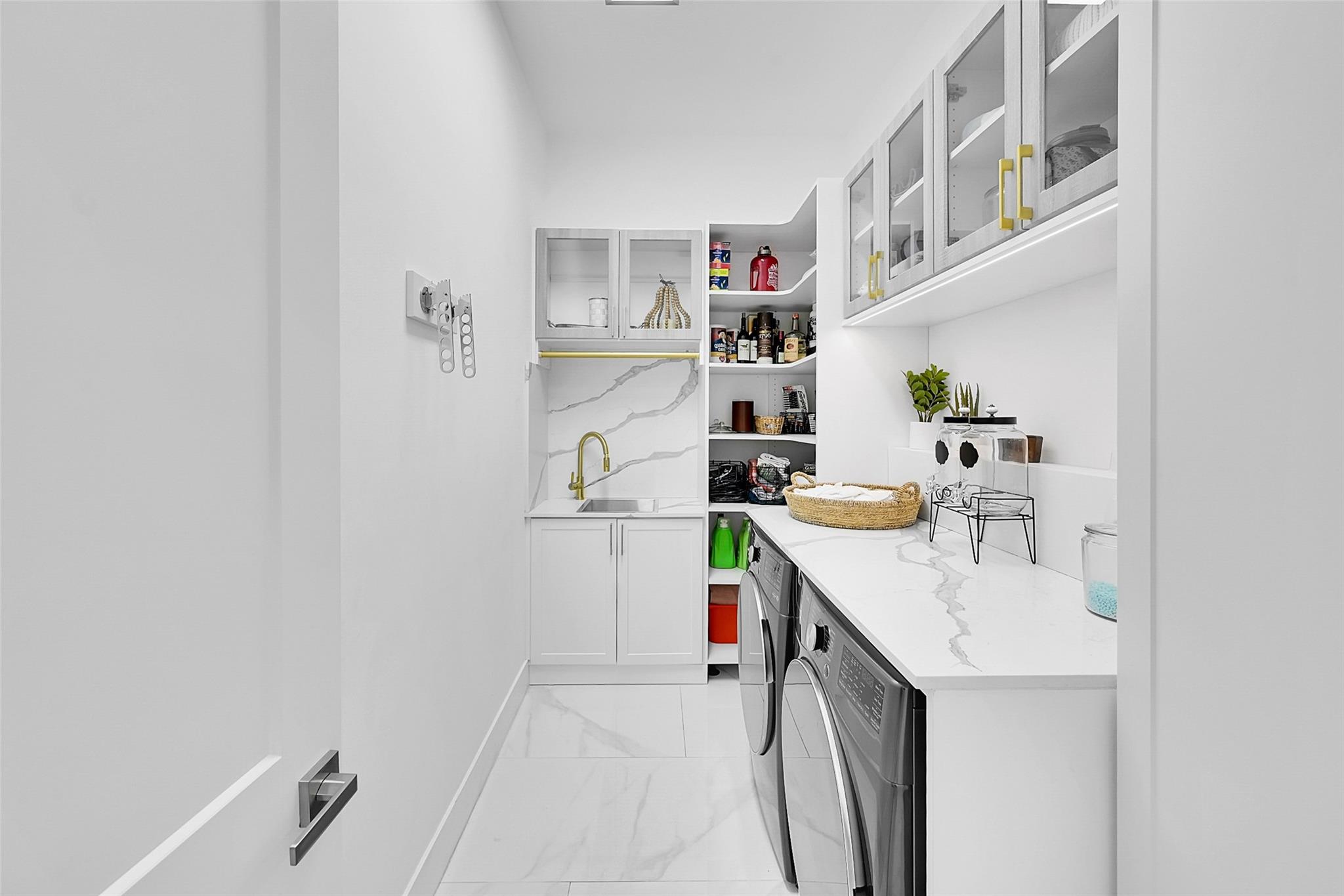 12300 Rhino Oaks drive