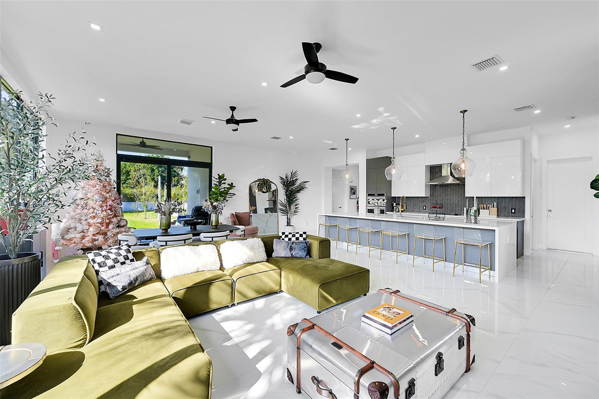 12300 Rhino Oaks drive