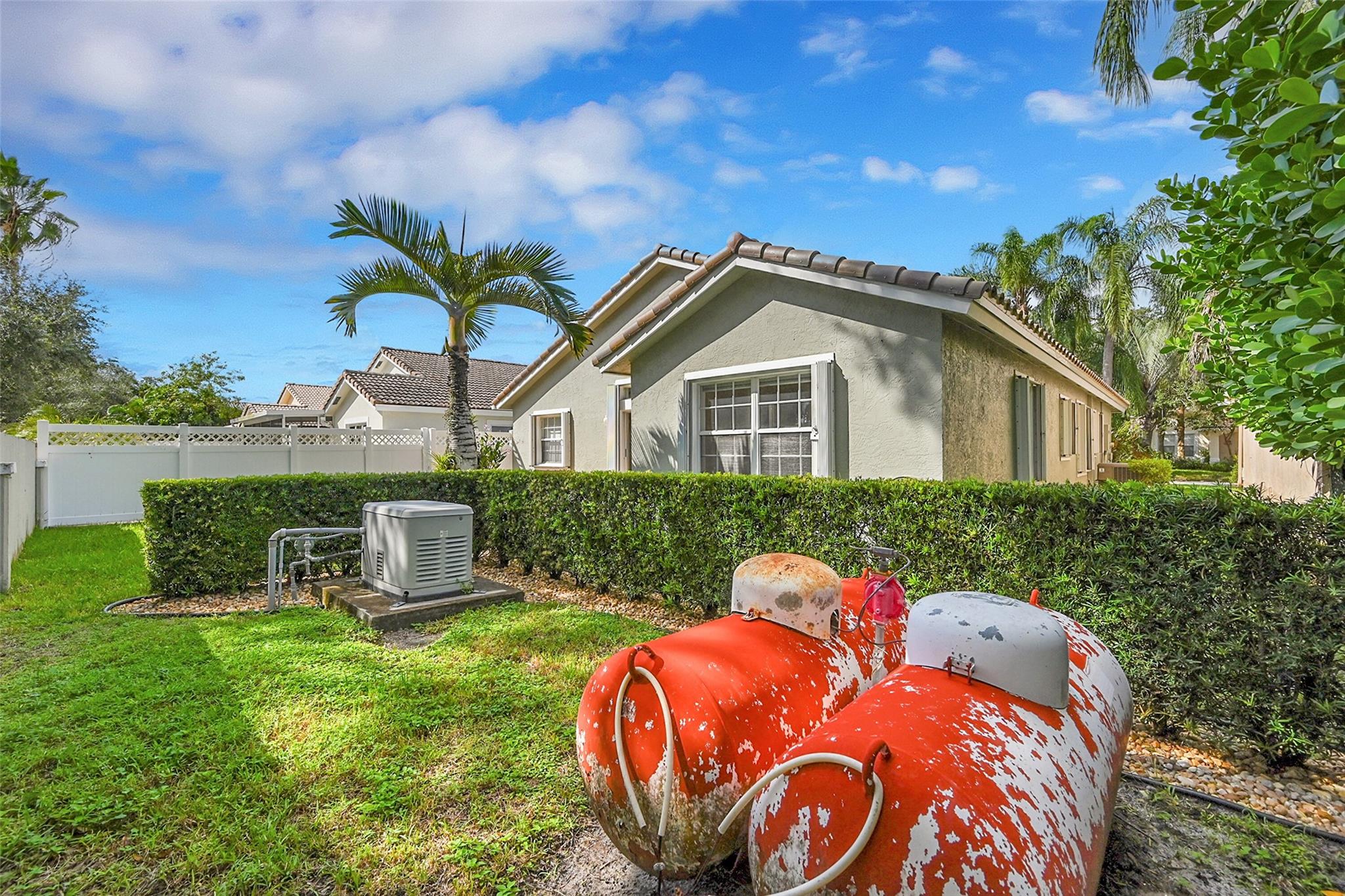 8540 NW 46th Dr