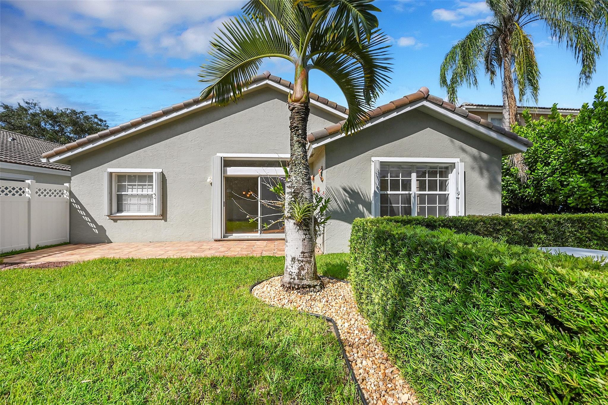 8540 NW 46th Dr