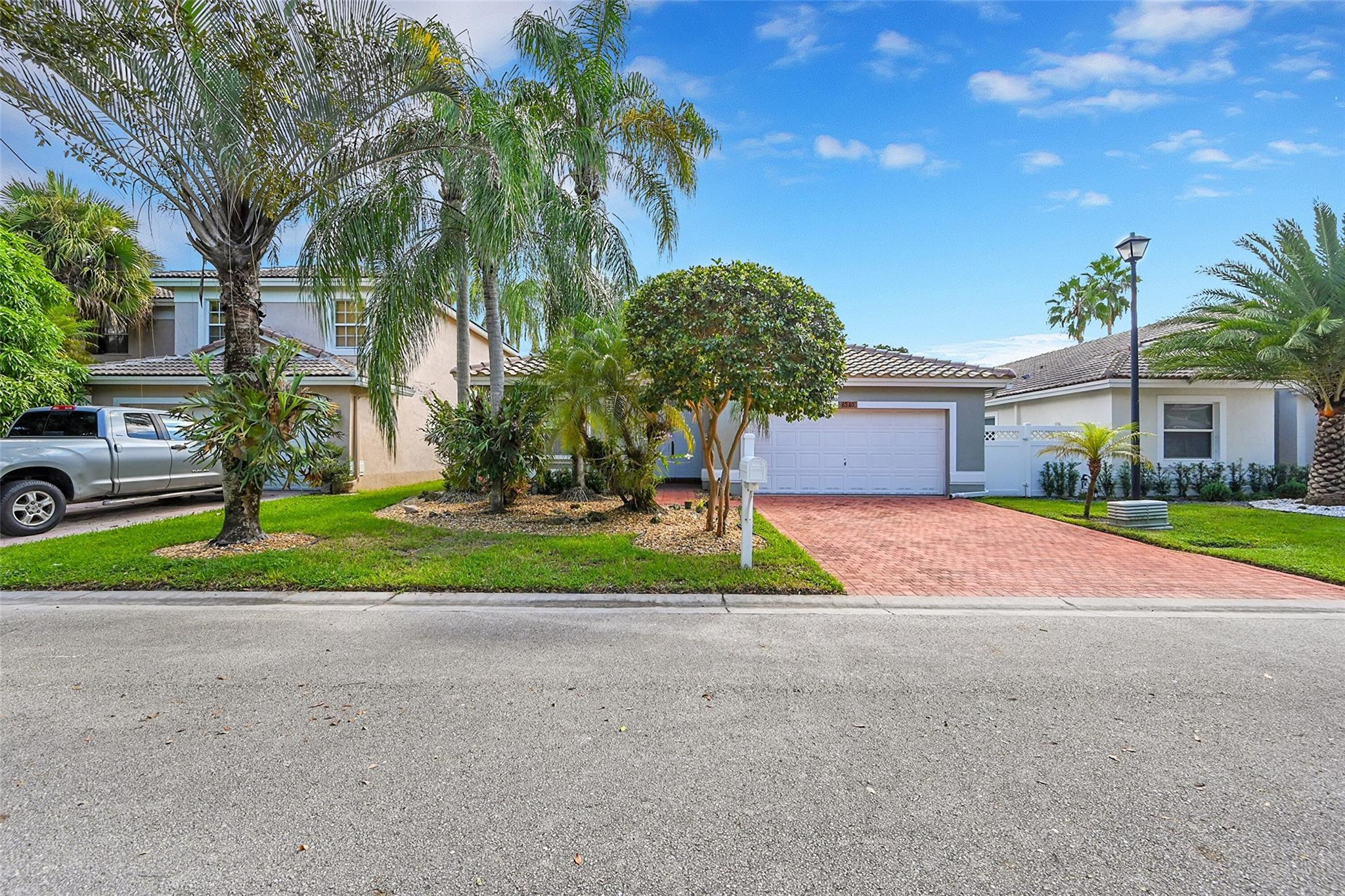 8540 NW 46th Dr