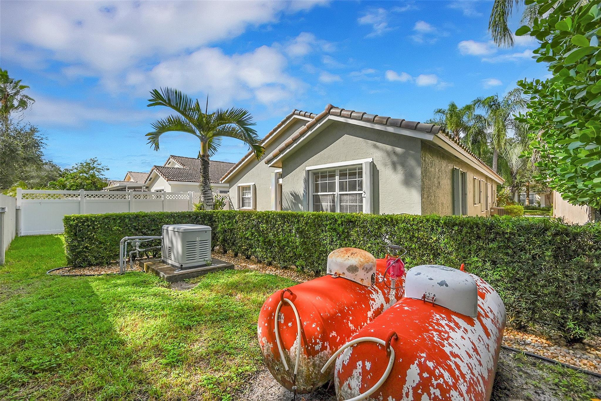8540 NW 46th Dr