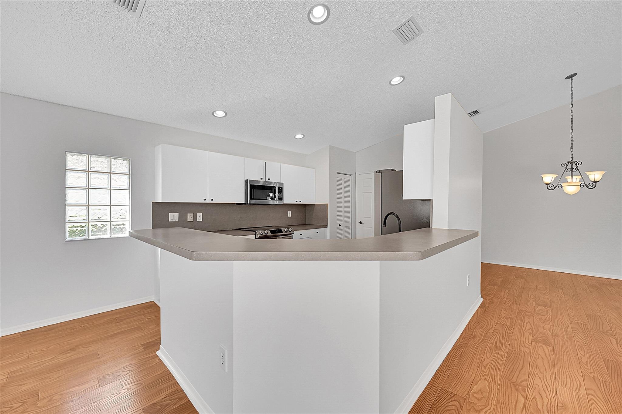 8540 NW 46th Dr