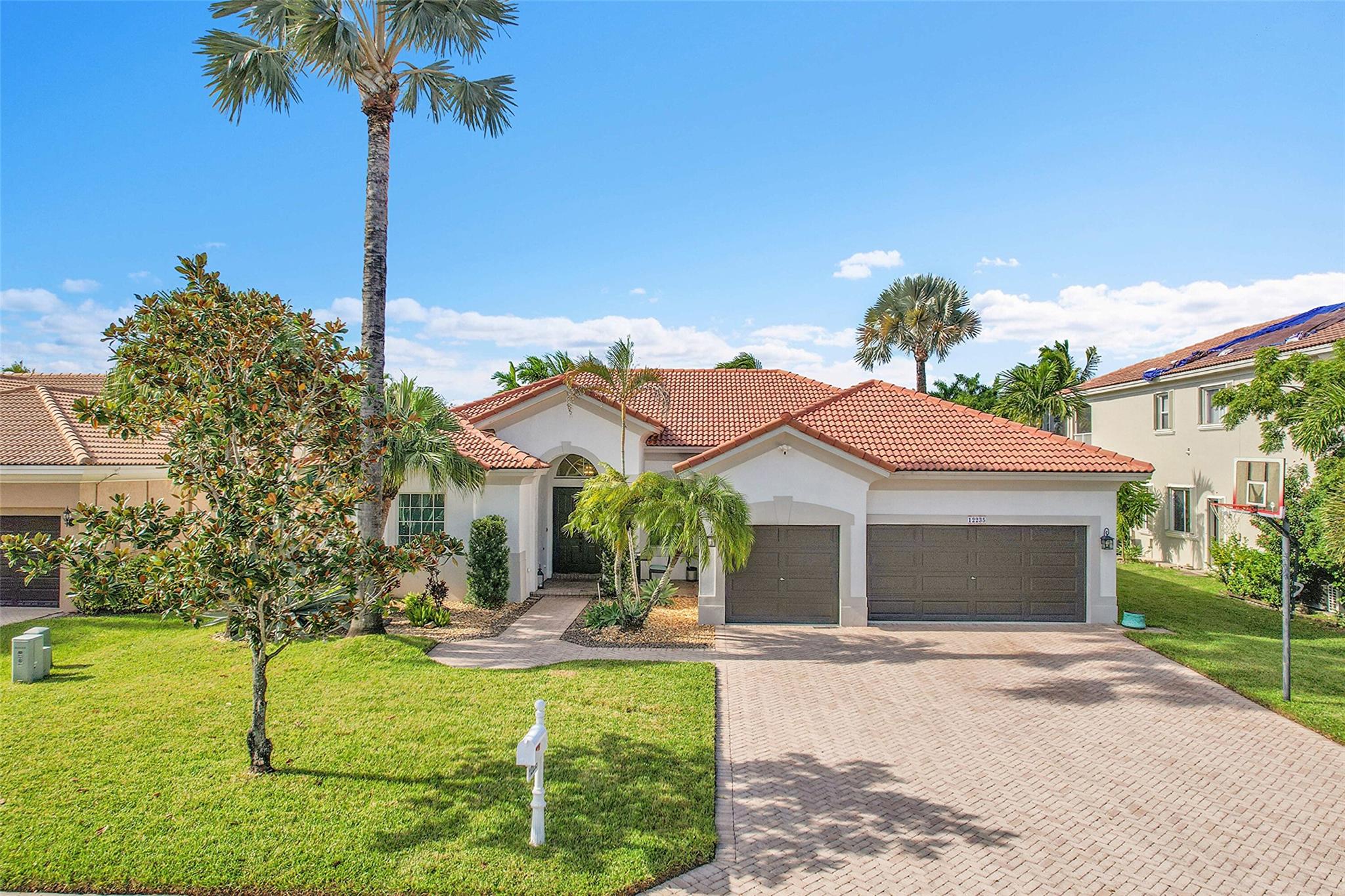 12235 NW 49th St