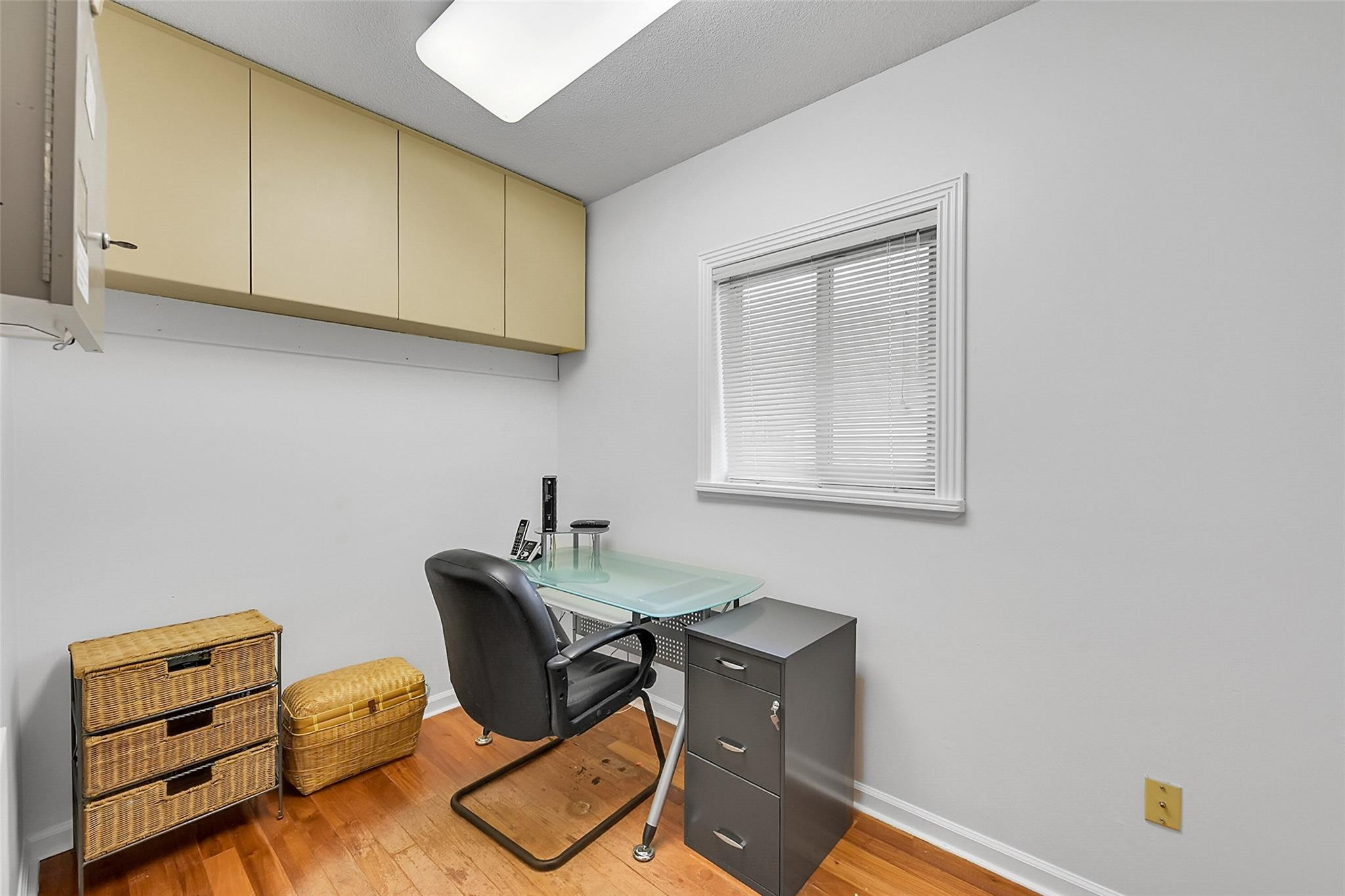 401 Farmington Dr