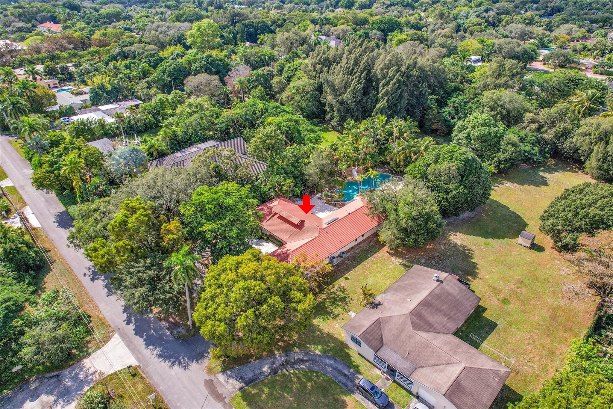 401 Farmington Dr