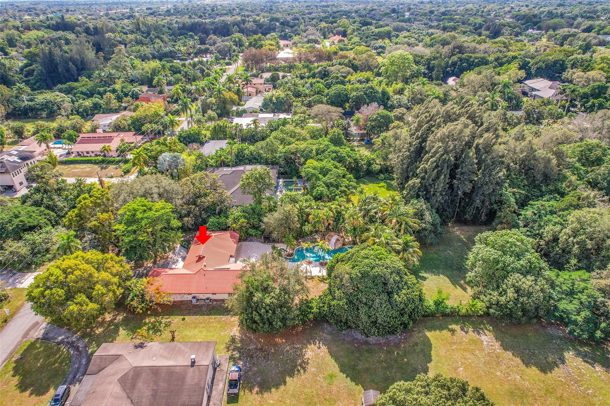 401 Farmington Dr