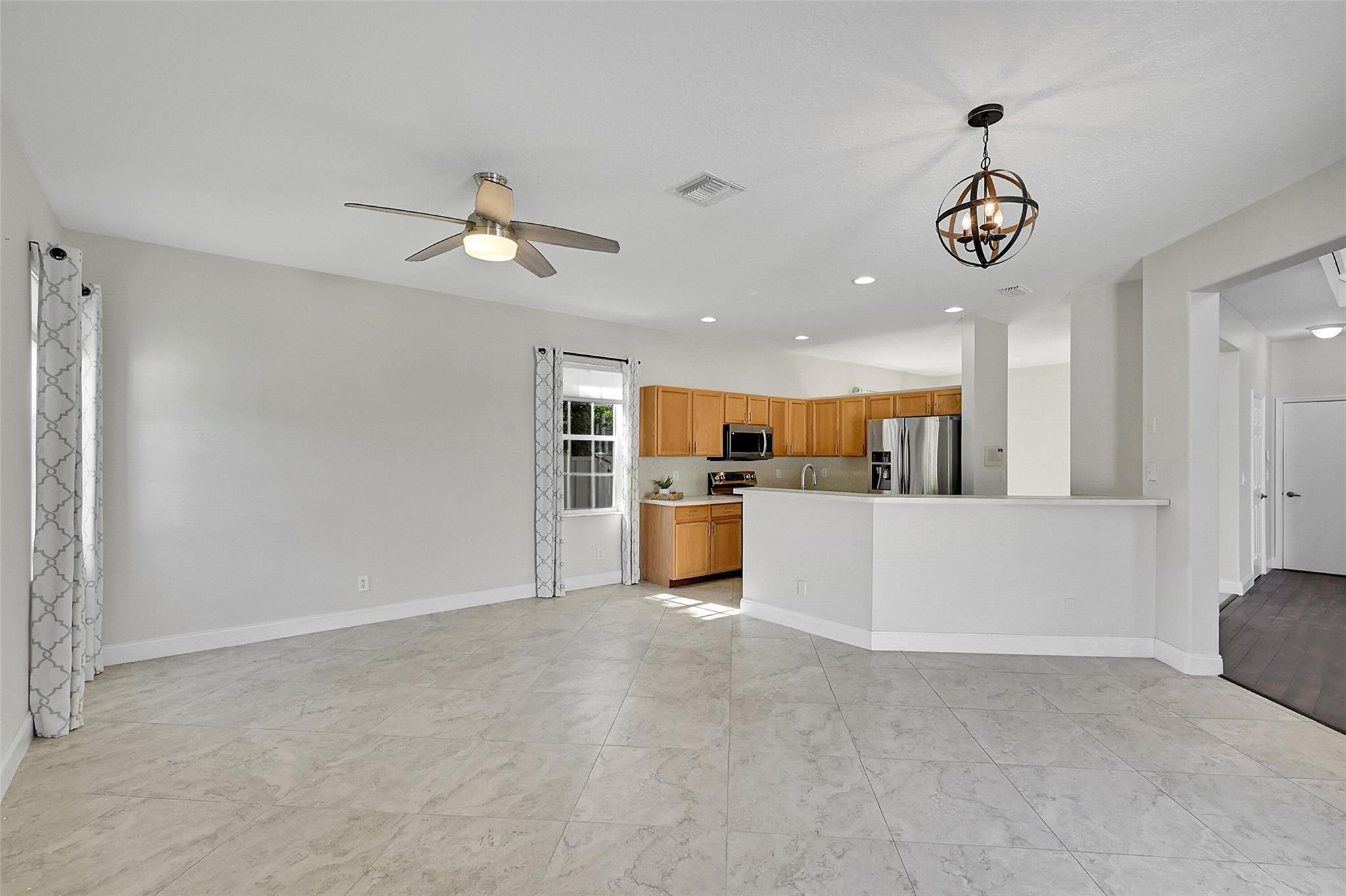 5301 NW 123rd Ter