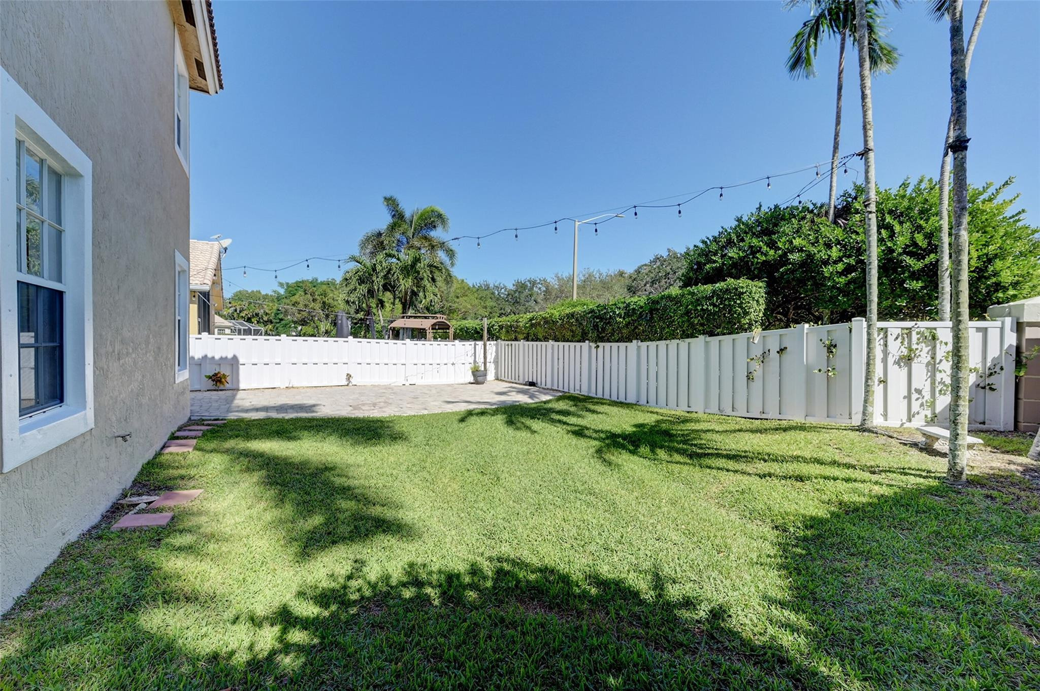 5301 NW 123rd Ter