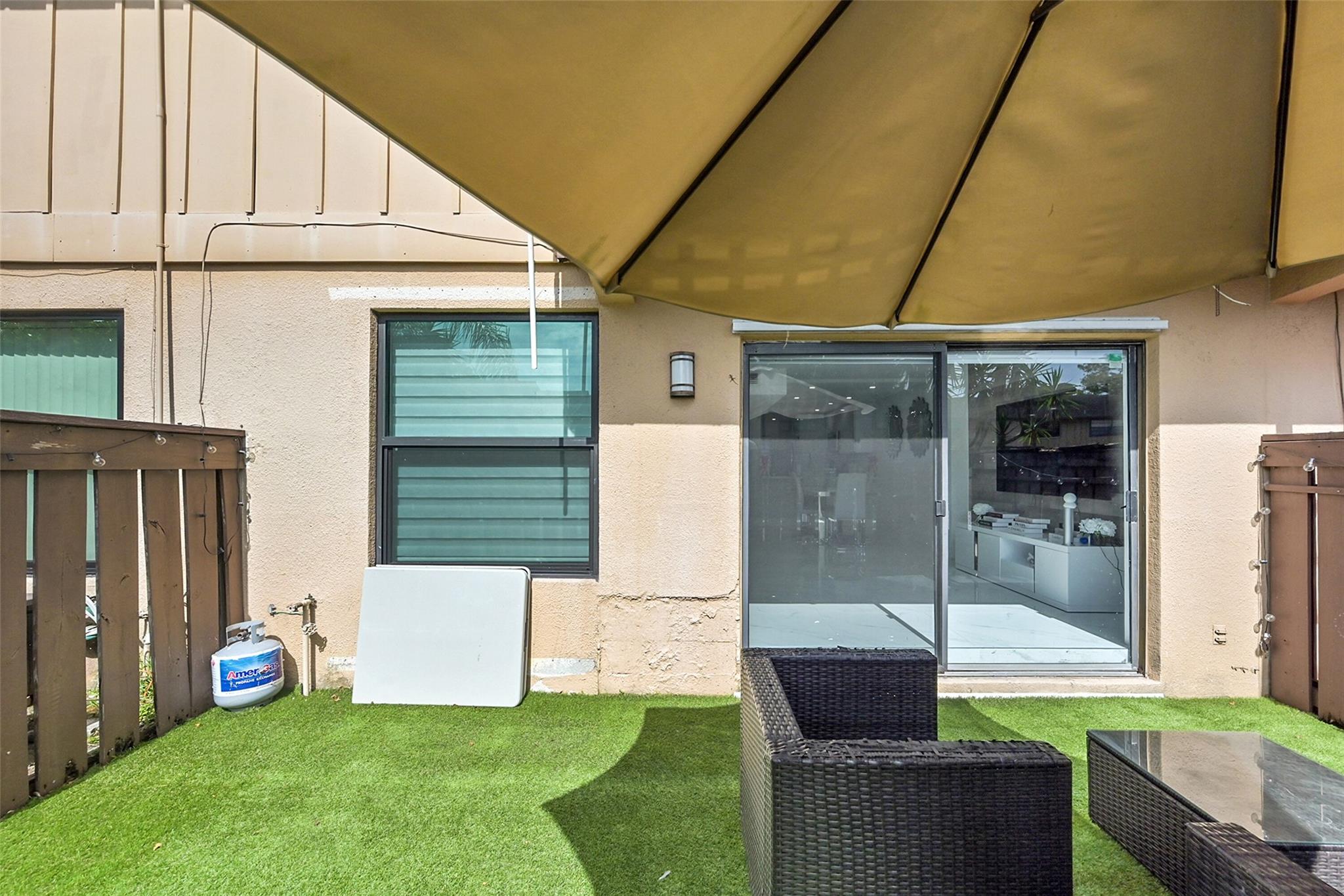 9962 Royal Palm Blvd 9962