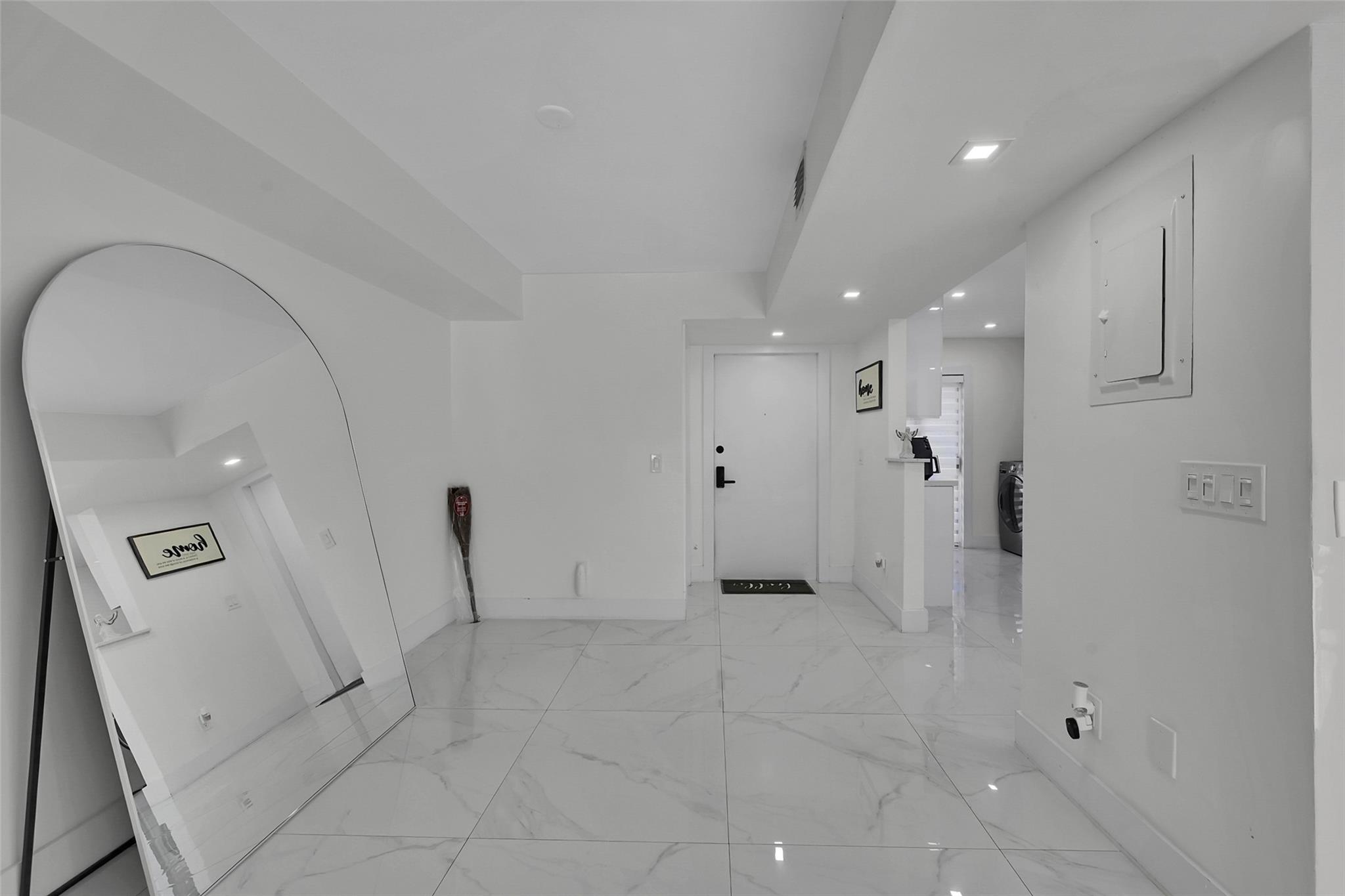 9962 Royal Palm Blvd 9962