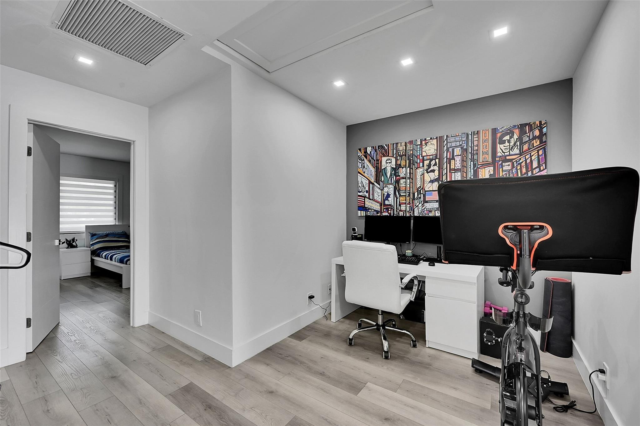 9962 Royal Palm Blvd 9962